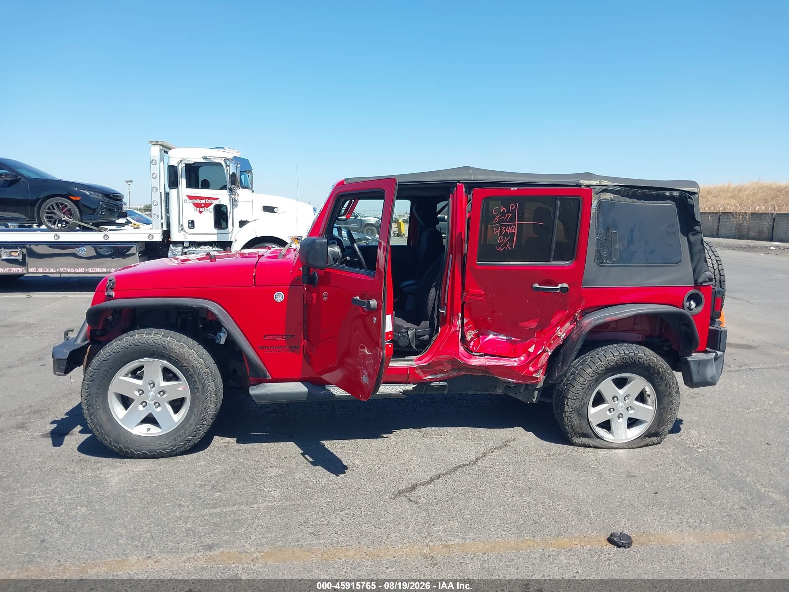 2013 Jeep Wrangler Unlimited Sport Red vin: 1C4BJWDG3DL673806