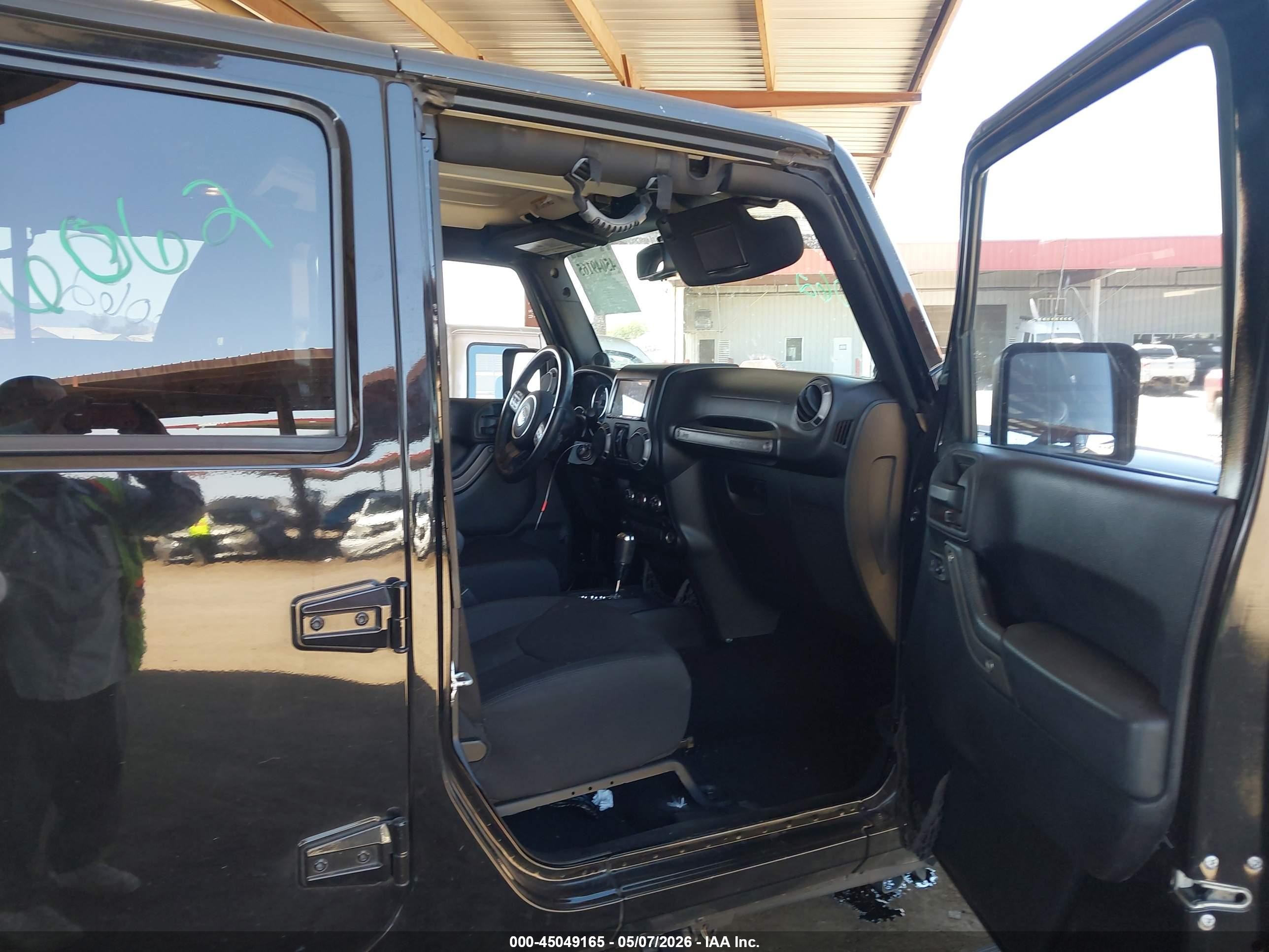 2014 Jeep Wrangler Unlimited Sport Black vin: 1C4BJWDG3EL201817