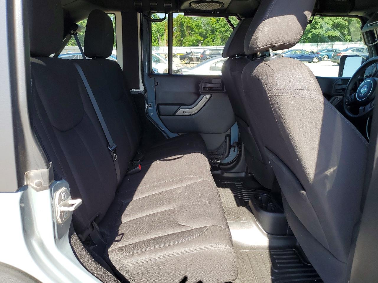 2014 Jeep Wrangler Unlimited Sport Серый vin: 1C4BJWDG3EL261046