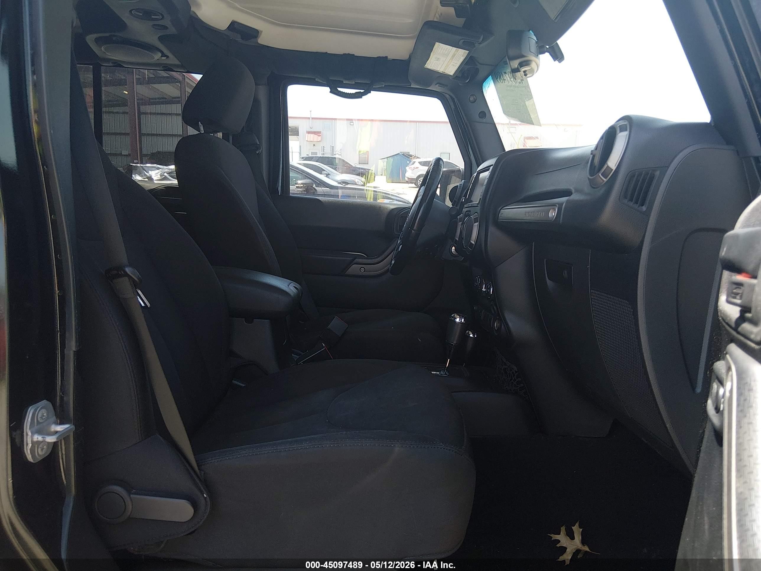 2014 Jeep Wrangler Unlimited Sport Black vin: 1C4BJWDG3EL281863