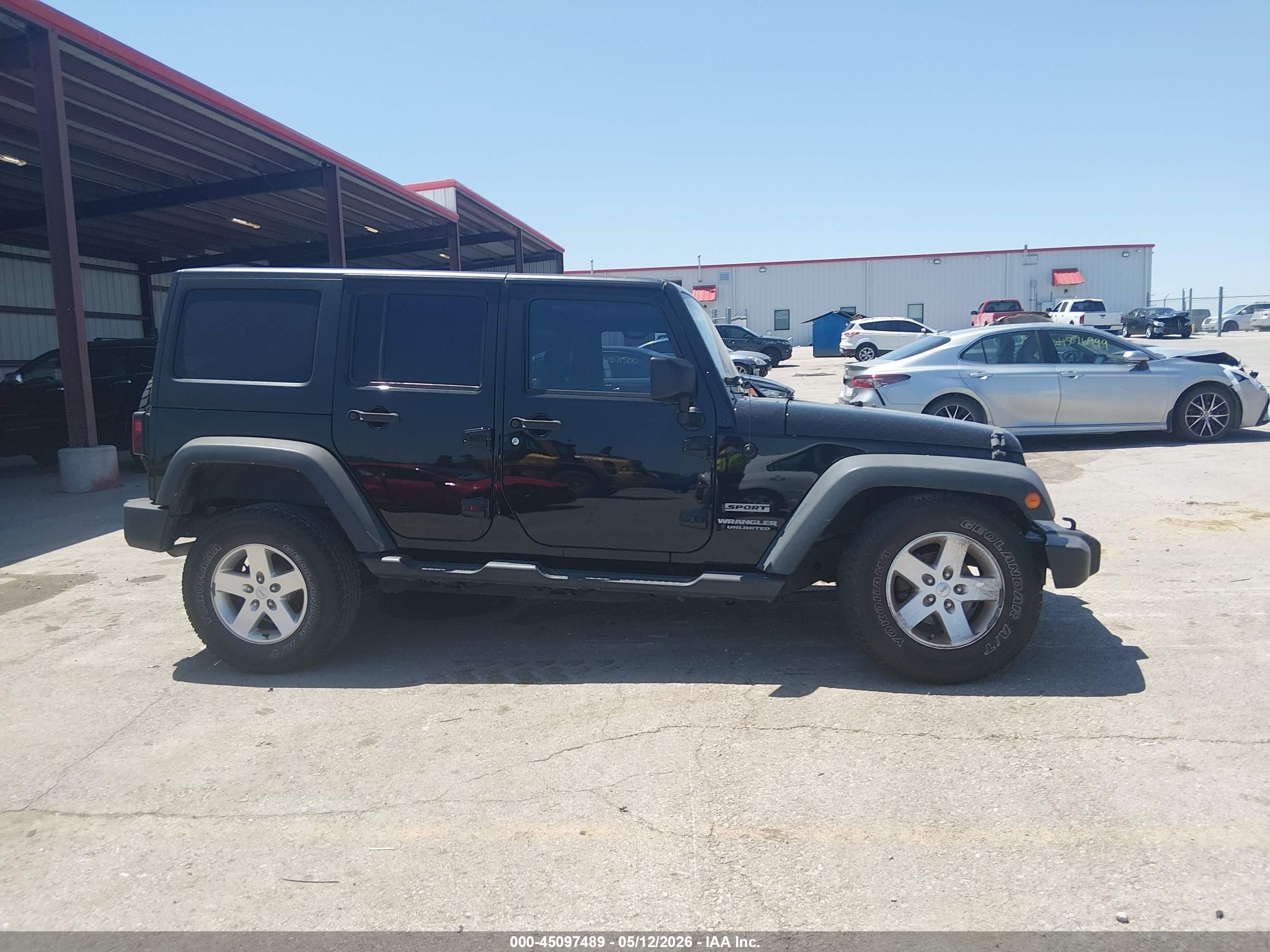 2014 Jeep Wrangler Unlimited Sport Black vin: 1C4BJWDG3EL281863