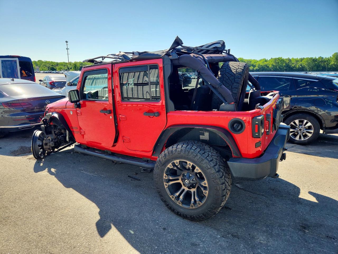 2015 Jeep Wrangler Unlimited Sport Red vin: 1C4BJWDG3FL503111