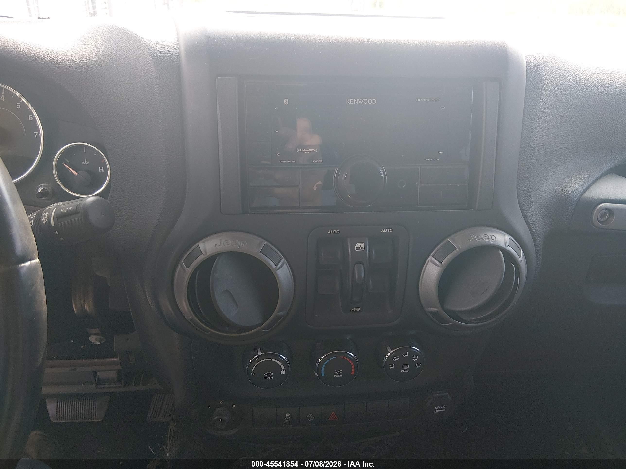 2015 Jeep Wrangler Unlimited Sport Черный vin: 1C4BJWDG3FL519437