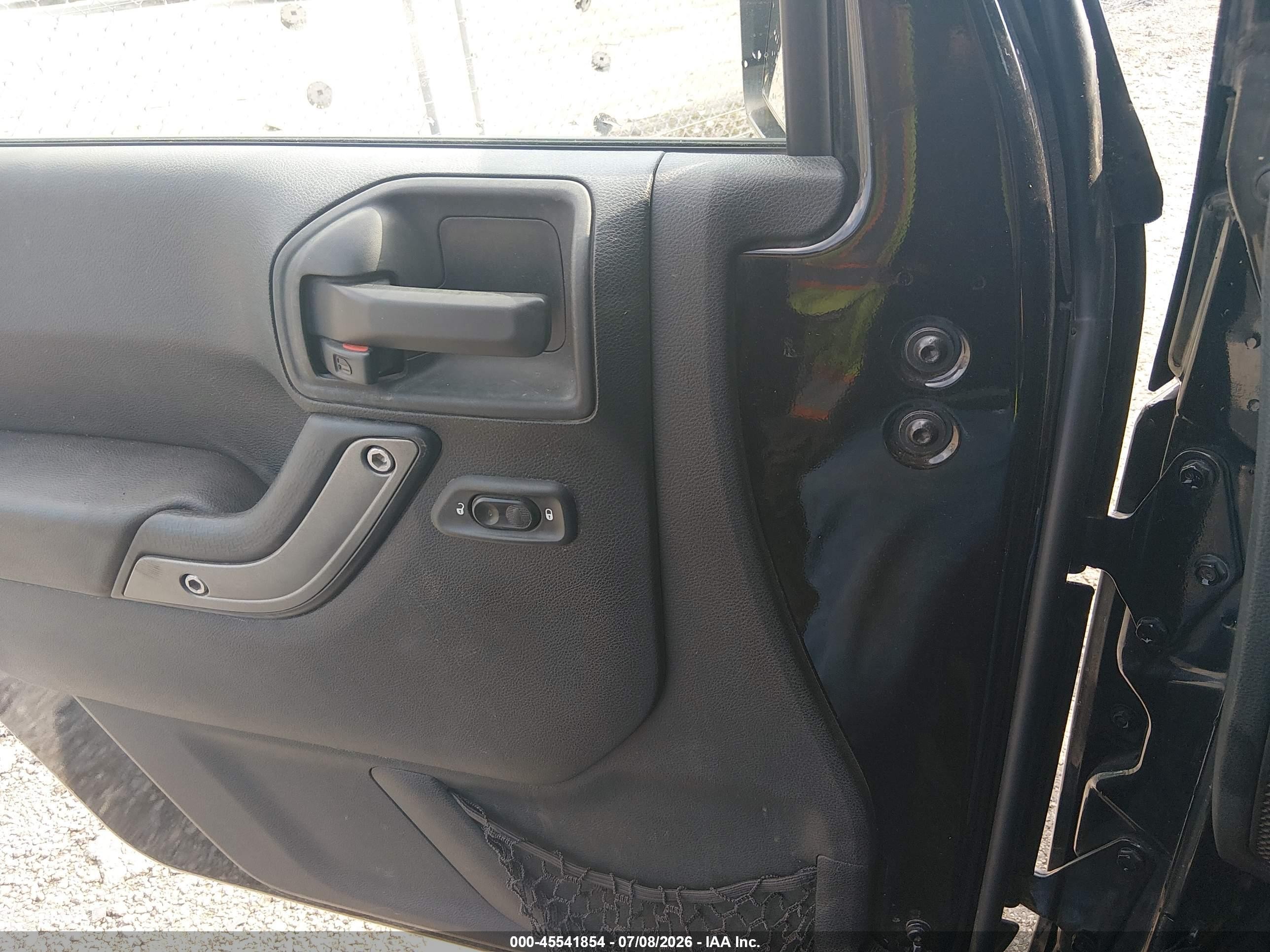 2015 Jeep Wrangler Unlimited Sport Черный vin: 1C4BJWDG3FL519437