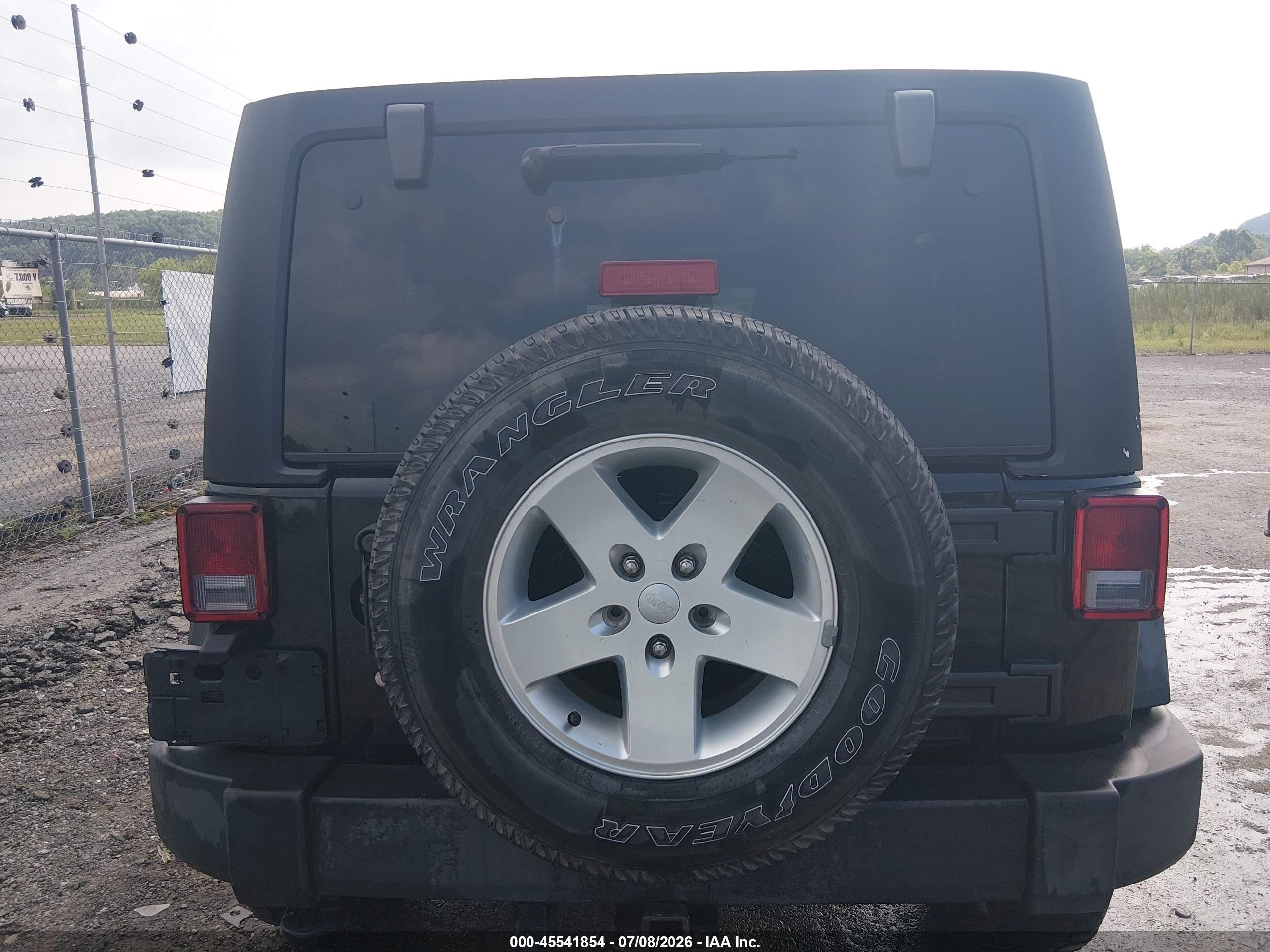 2015 Jeep Wrangler Unlimited Sport Черный vin: 1C4BJWDG3FL519437