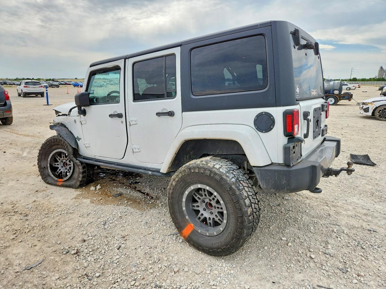 2015 Jeep Wrangler Unlimited Sport White vin: 1C4BJWDG3FL612524