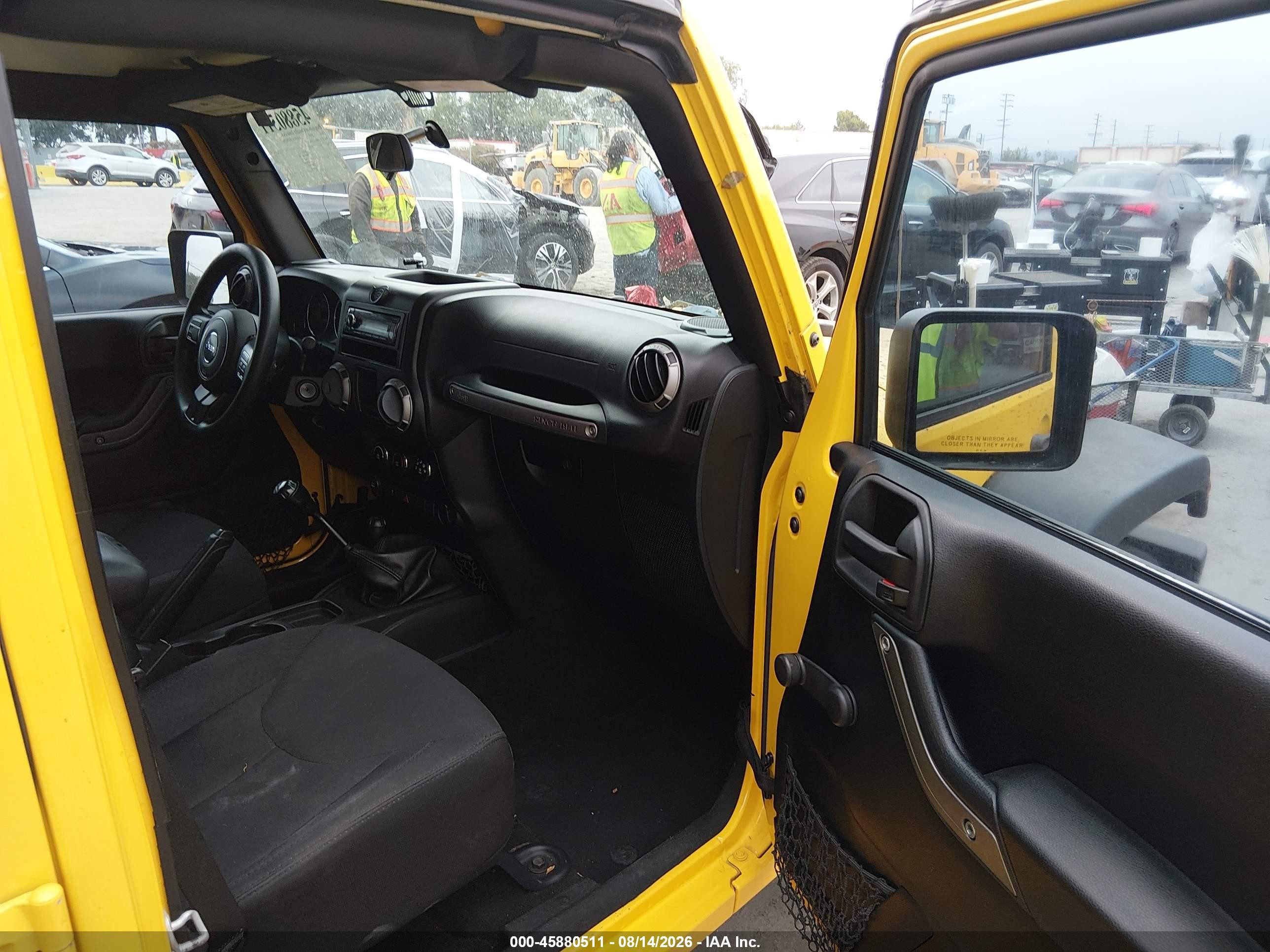 2015 Jeep Wrangler Unlimited Sport Yellow vin: 1C4BJWDG3FL625306