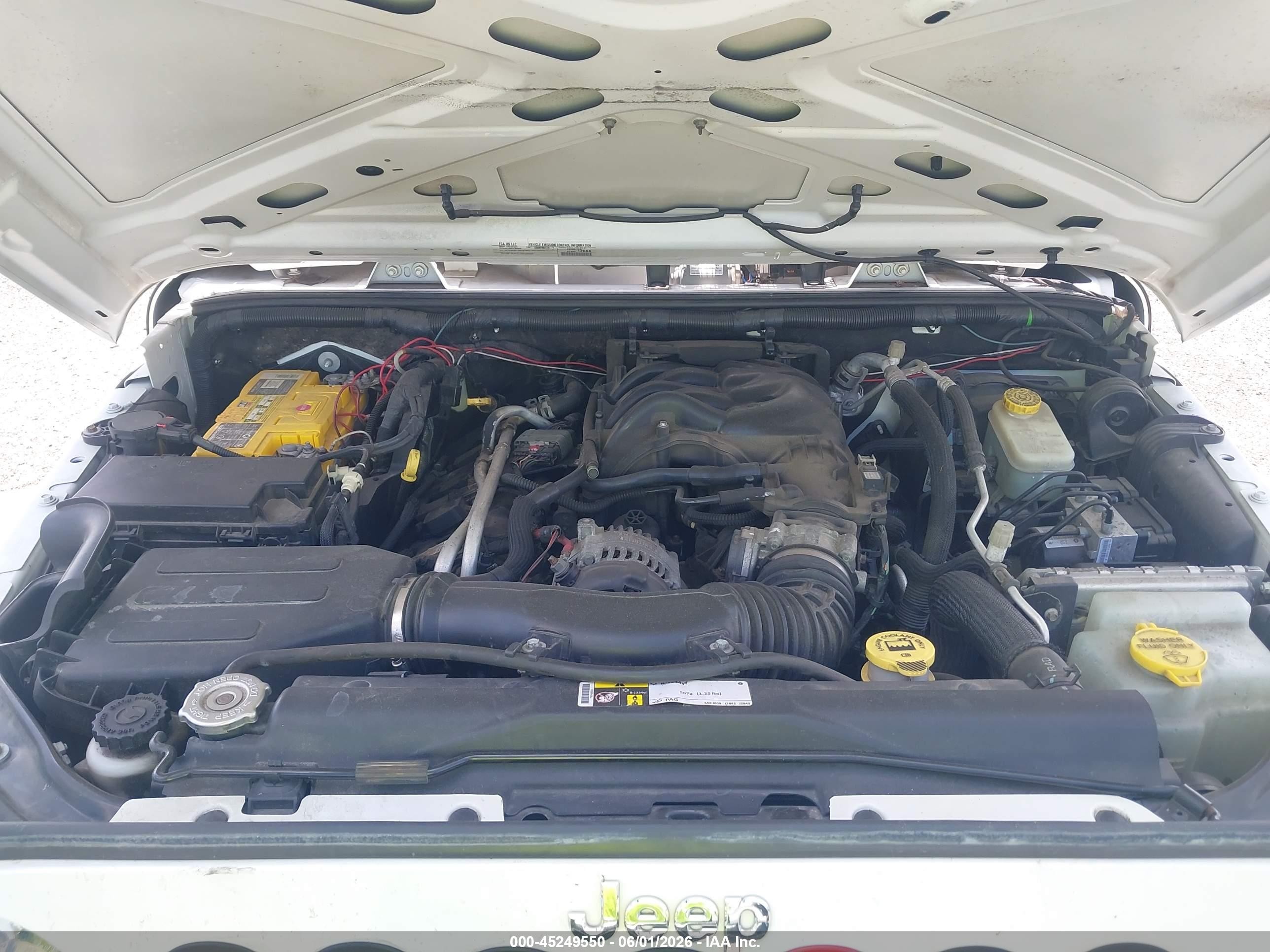 2015 Jeep Wrangler Unlimited Sport Белый vin: 1C4BJWDG3FL644776