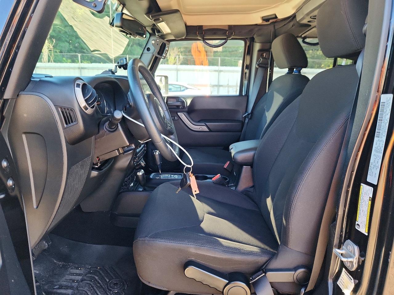 2015 Jeep Wrangler Unlimited Sport Black vin: 1C4BJWDG3FL649928