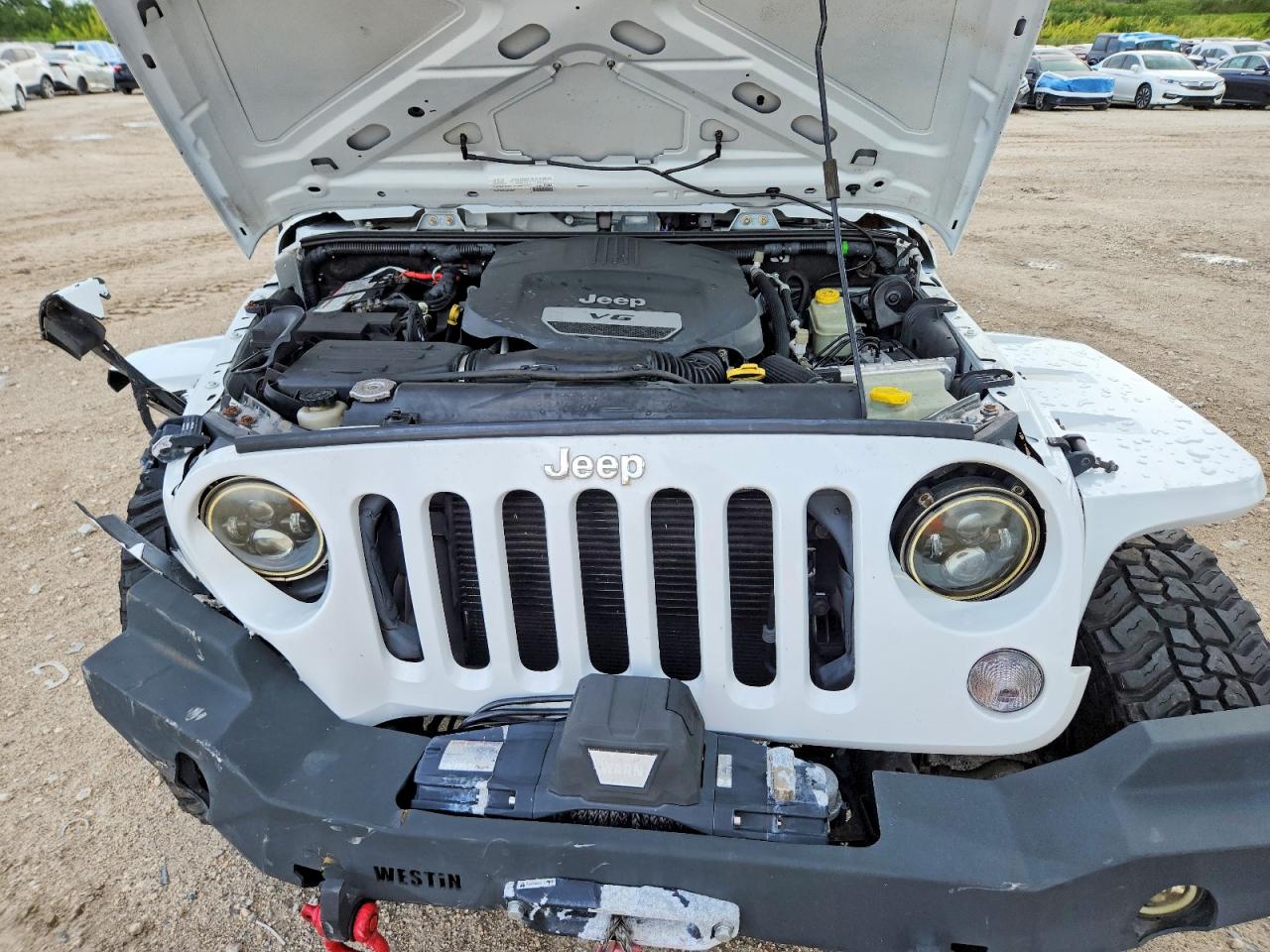 2015 Jeep Wrangler Unlimited Sport White vin: 1C4BJWDG3FL711585