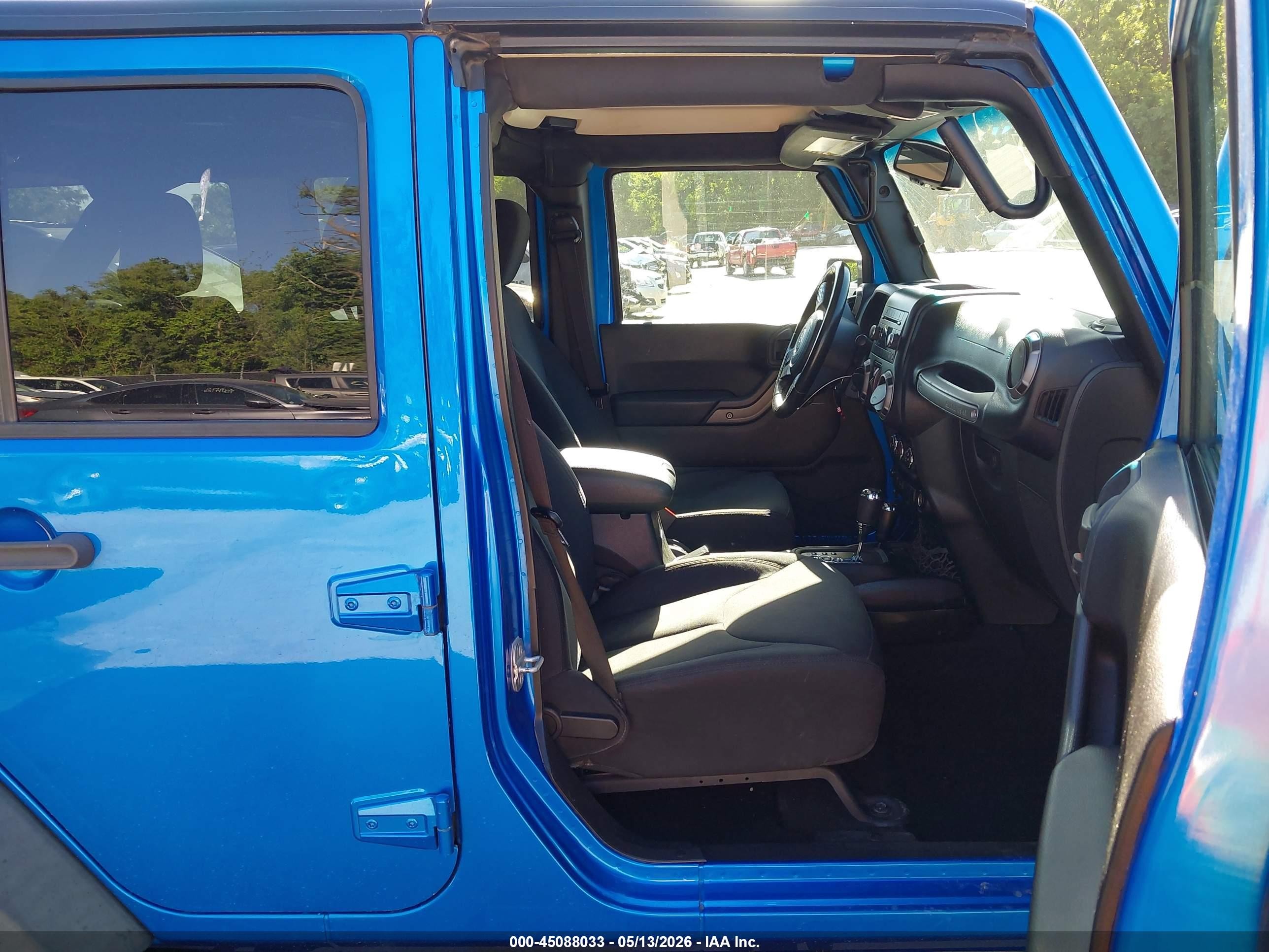 2015 Jeep Wrangler Unlimited Sport Blue vin: 1C4BJWDG3FL759149