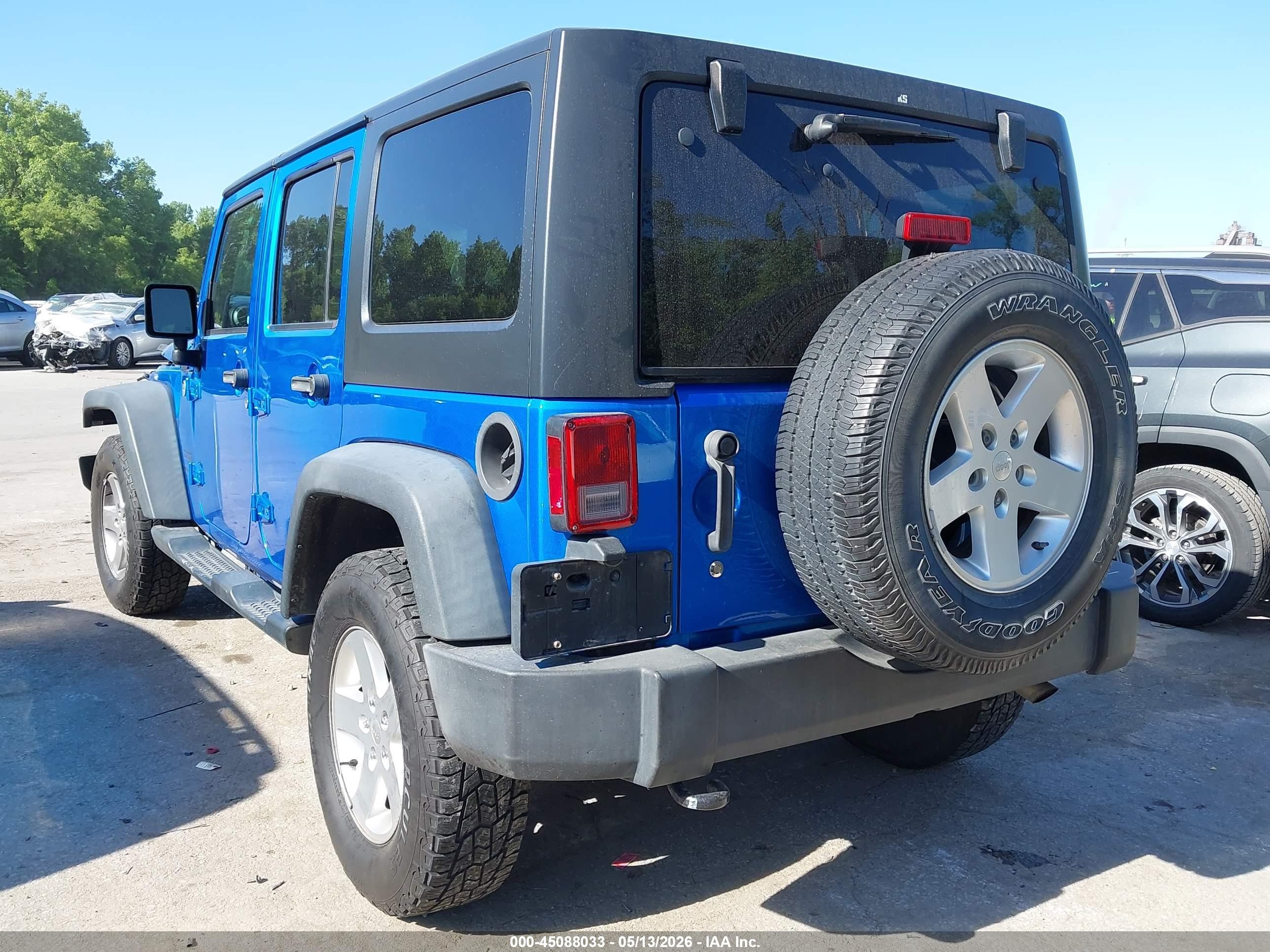 2015 Jeep Wrangler Unlimited Sport Blue vin: 1C4BJWDG3FL759149