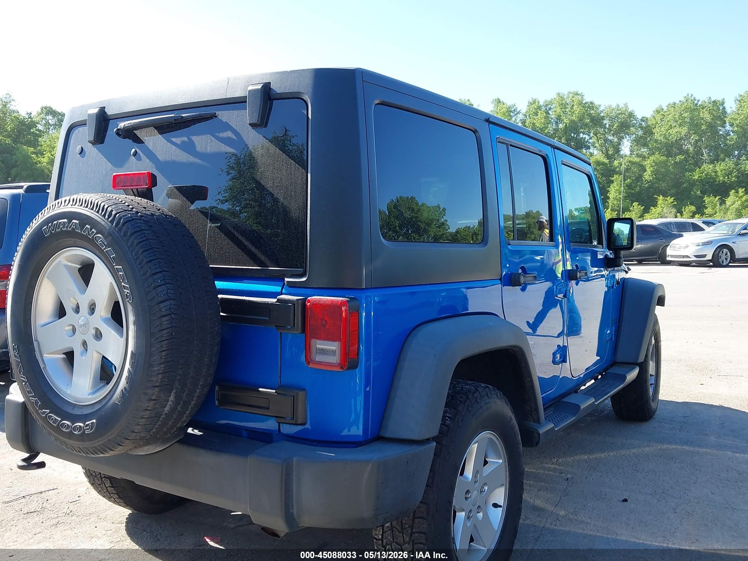 2015 Jeep Wrangler Unlimited Sport Blue vin: 1C4BJWDG3FL759149