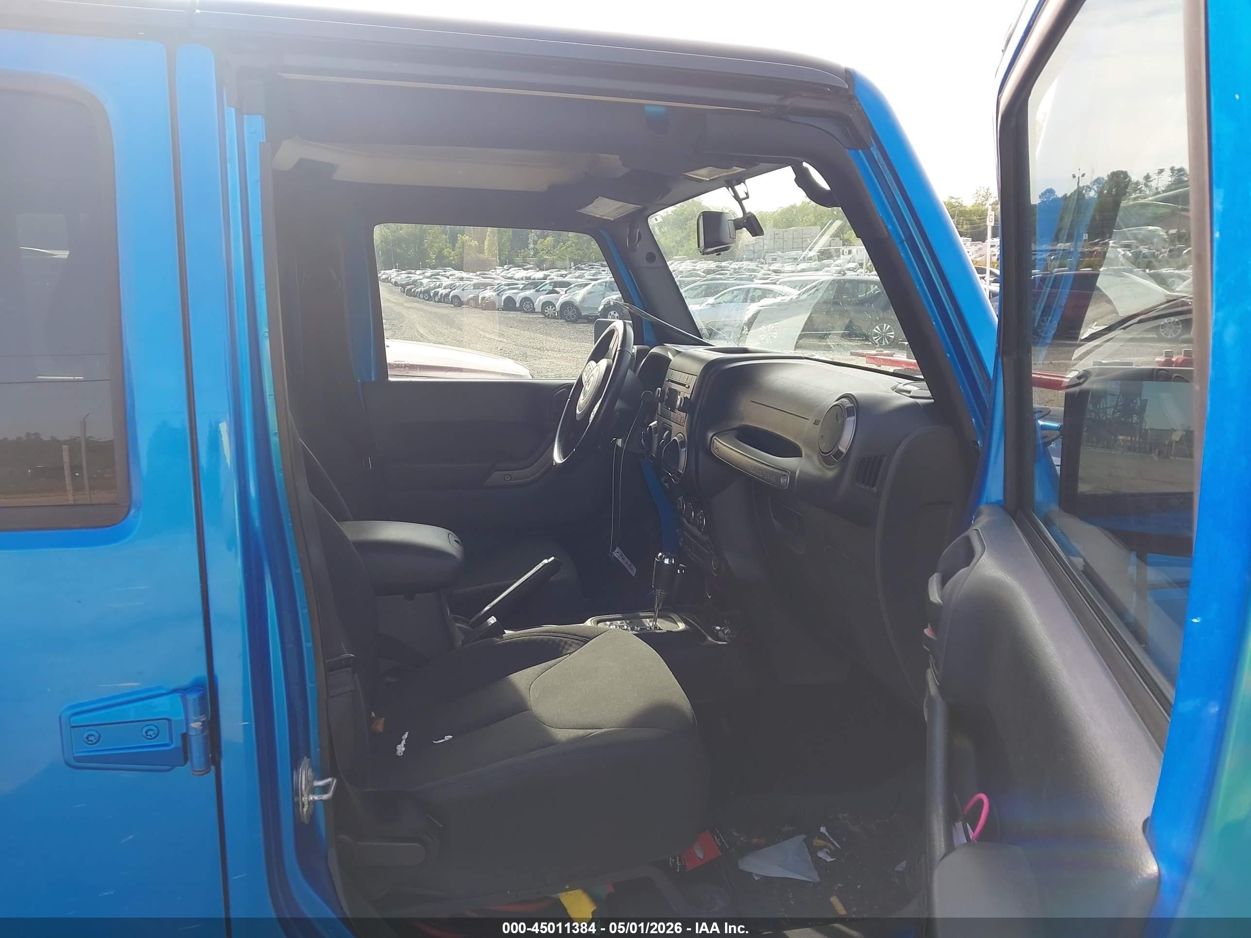 2016 Jeep Wrangler Unlimited Sport Blue vin: 1C4BJWDG3GL197058