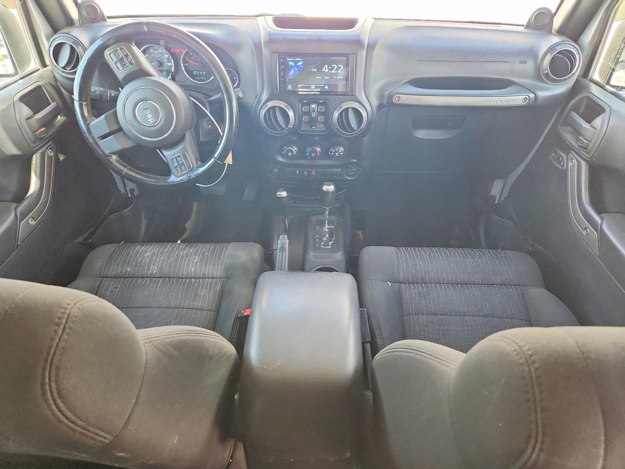 2012 Jeep Wrangler Unlimited Sport Silver vin: 1C4BJWDG4CL141088