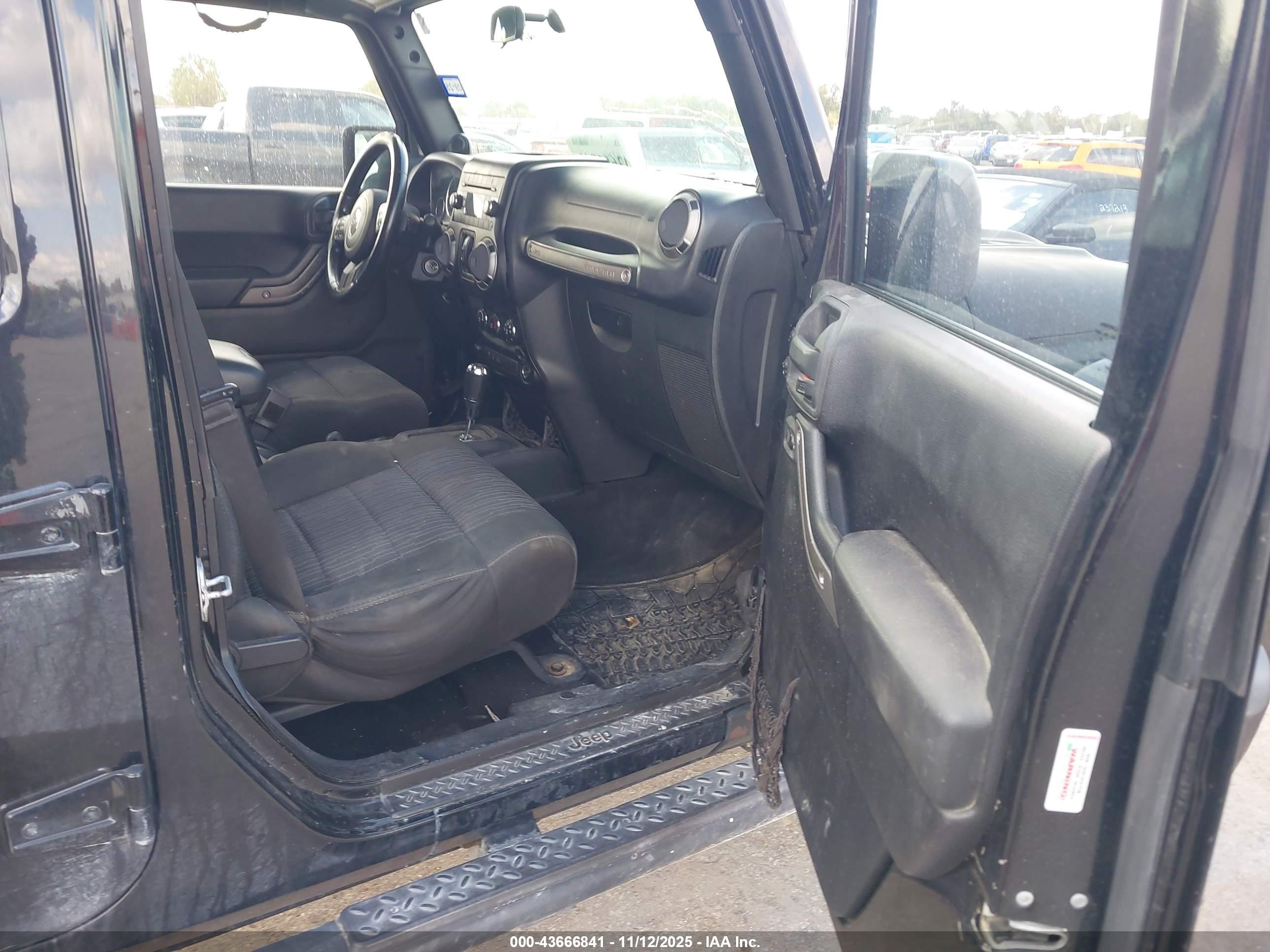 2012 Jeep Wrangler Unlimited Sport Black vin: 1C4BJWDG4CL153354