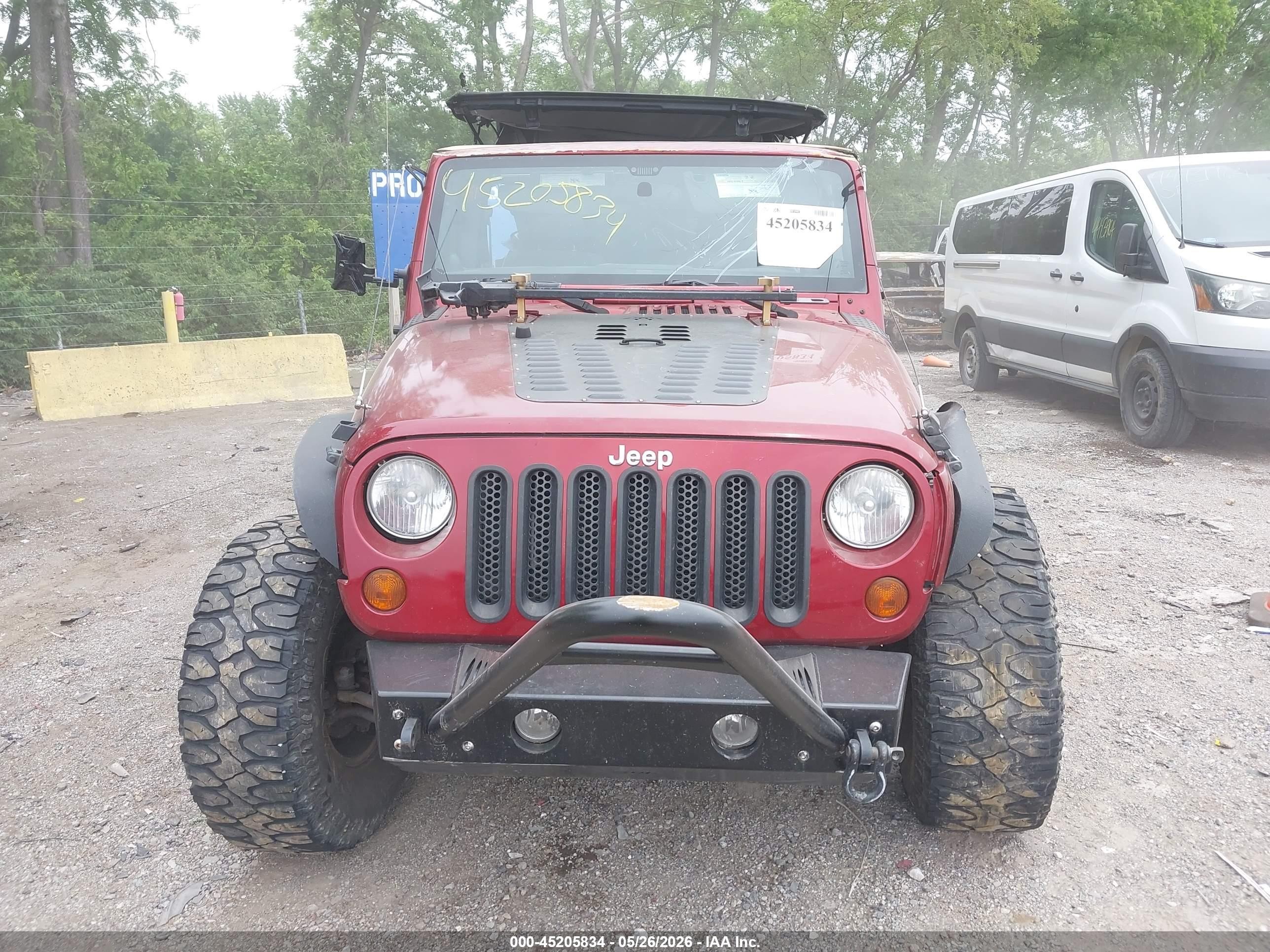 2012 Jeep Wrangler Unlimited Sport Red vin: 1C4BJWDG4CL227856