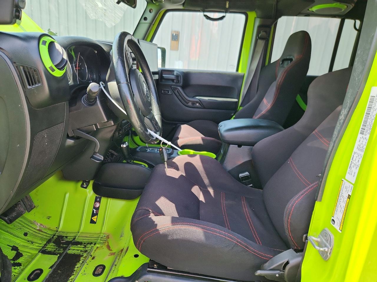 2012 Jeep Wrangler Unlimited Sport Green vin: 1C4BJWDG4CL235455