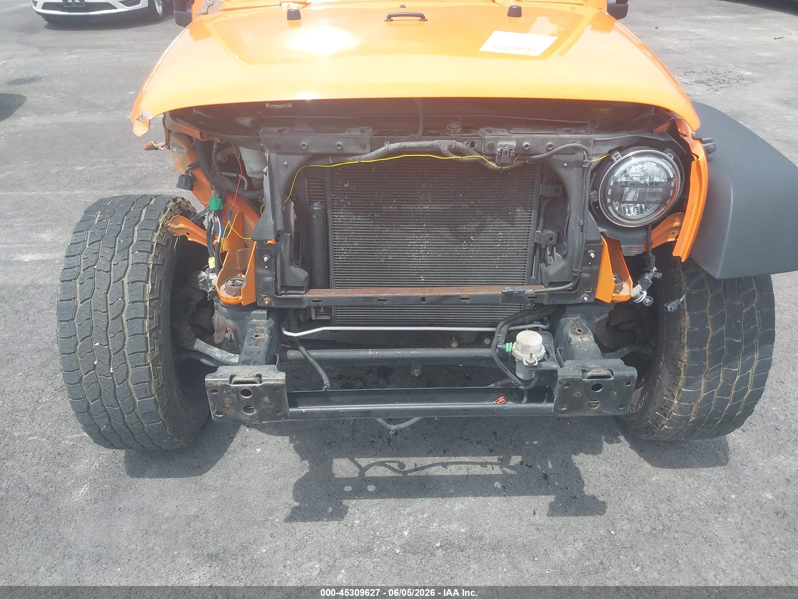 2012 Jeep Wrangler Unlimited Sport Orange vin: 1C4BJWDG4CL279715