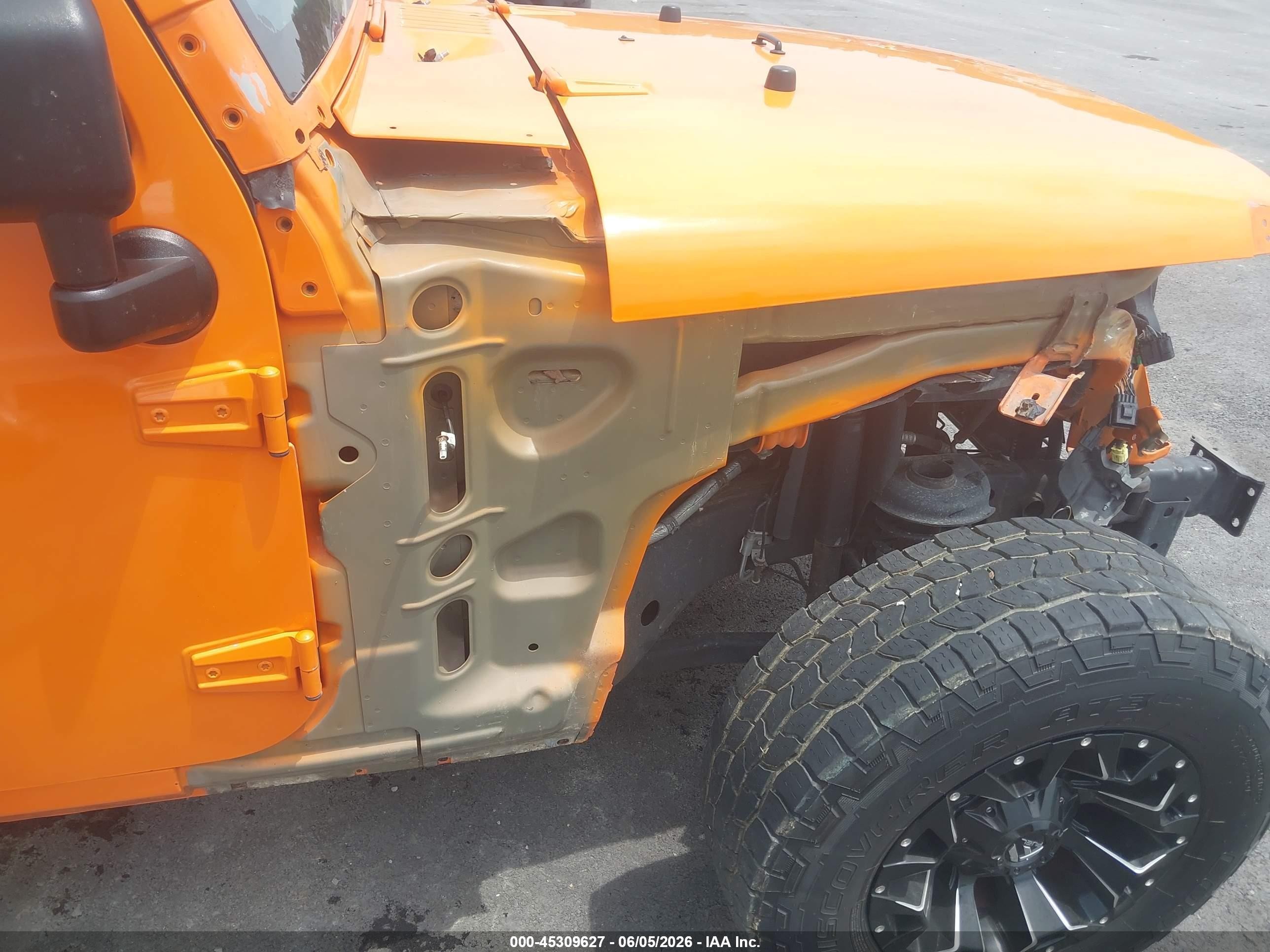2012 Jeep Wrangler Unlimited Sport Orange vin: 1C4BJWDG4CL279715