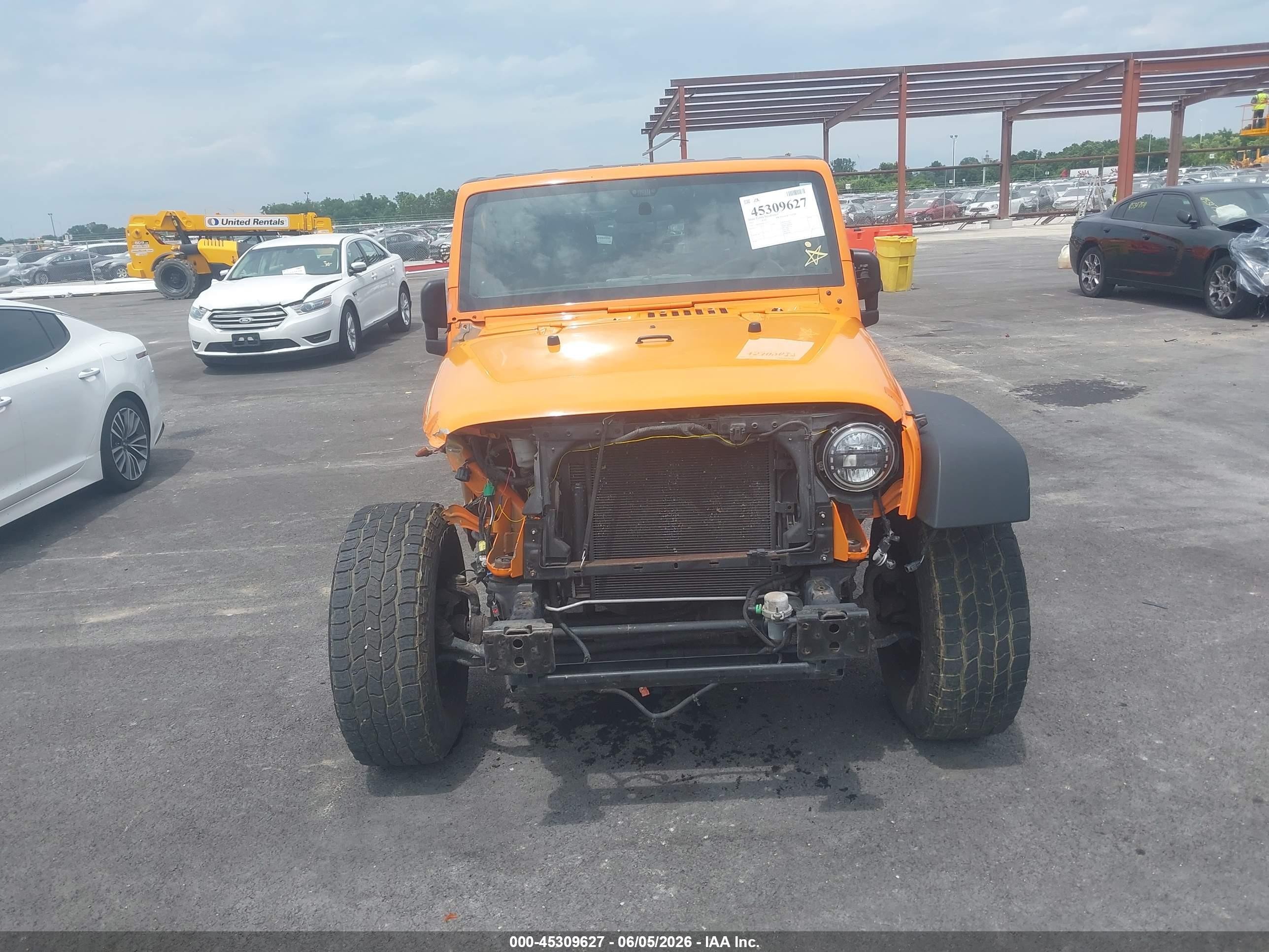 2012 Jeep Wrangler Unlimited Sport Orange vin: 1C4BJWDG4CL279715