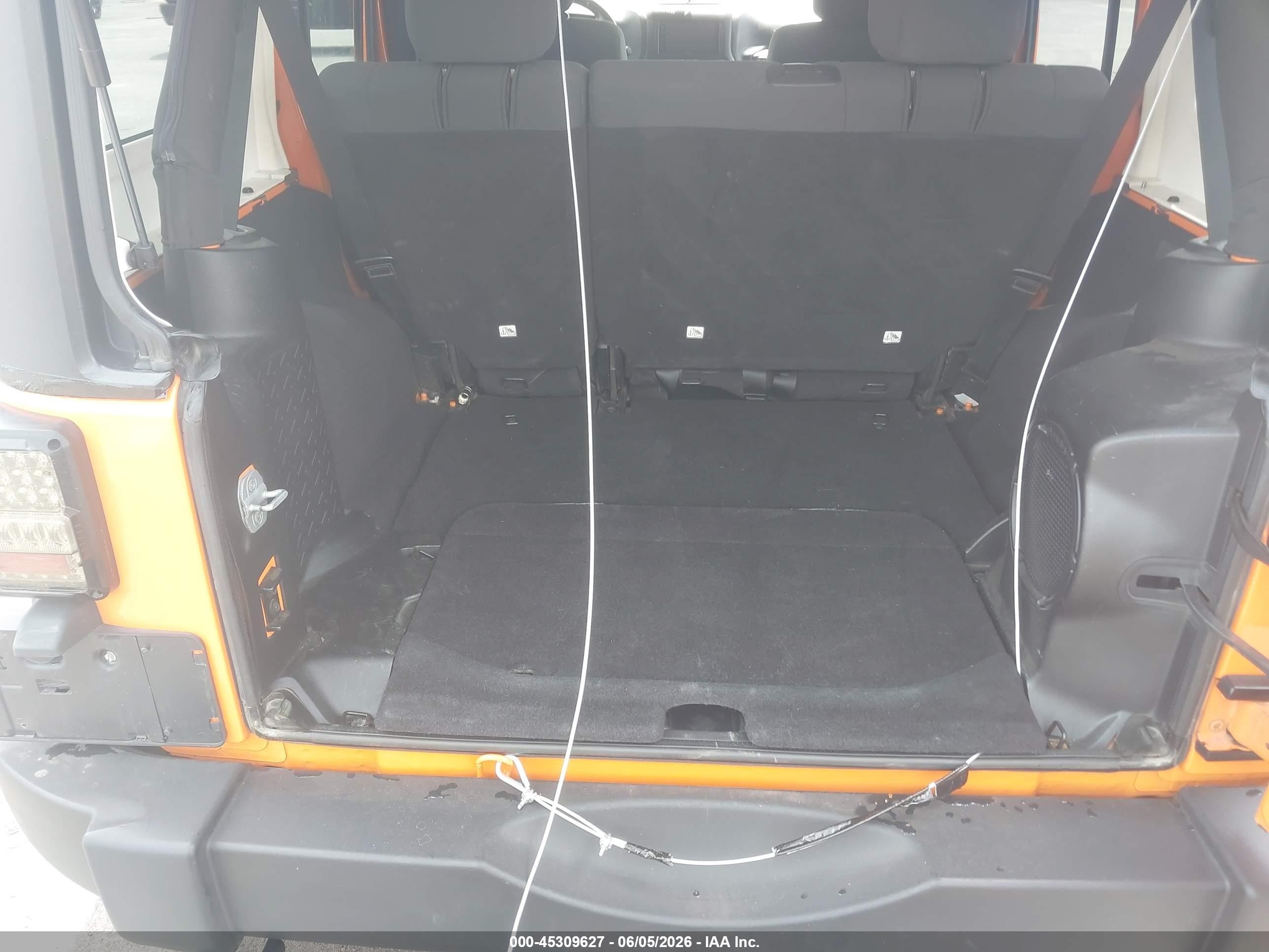 2012 Jeep Wrangler Unlimited Sport Orange vin: 1C4BJWDG4CL279715