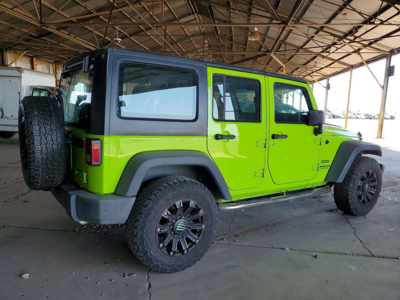 2012 Jeep Wrangler Unlimited Sport Green vin: 1C4BJWDG4CL283697