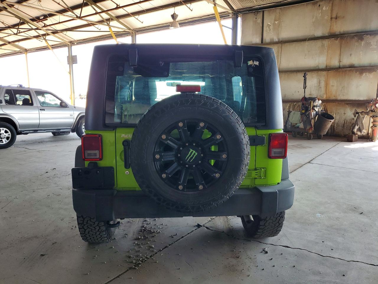 2012 Jeep Wrangler Unlimited Sport Green vin: 1C4BJWDG4CL283697