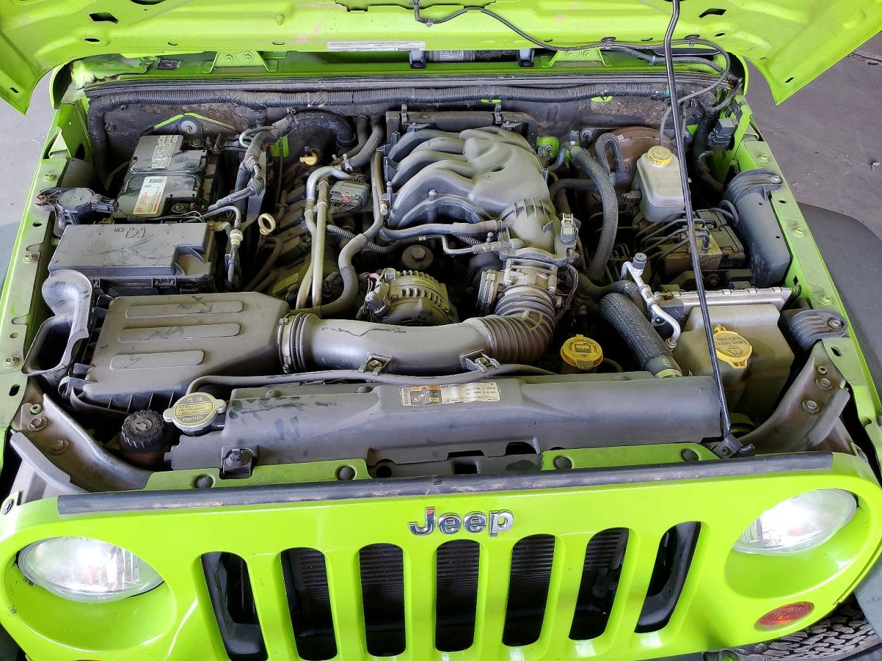 2012 Jeep Wrangler Unlimited Sport Green vin: 1C4BJWDG4CL283697