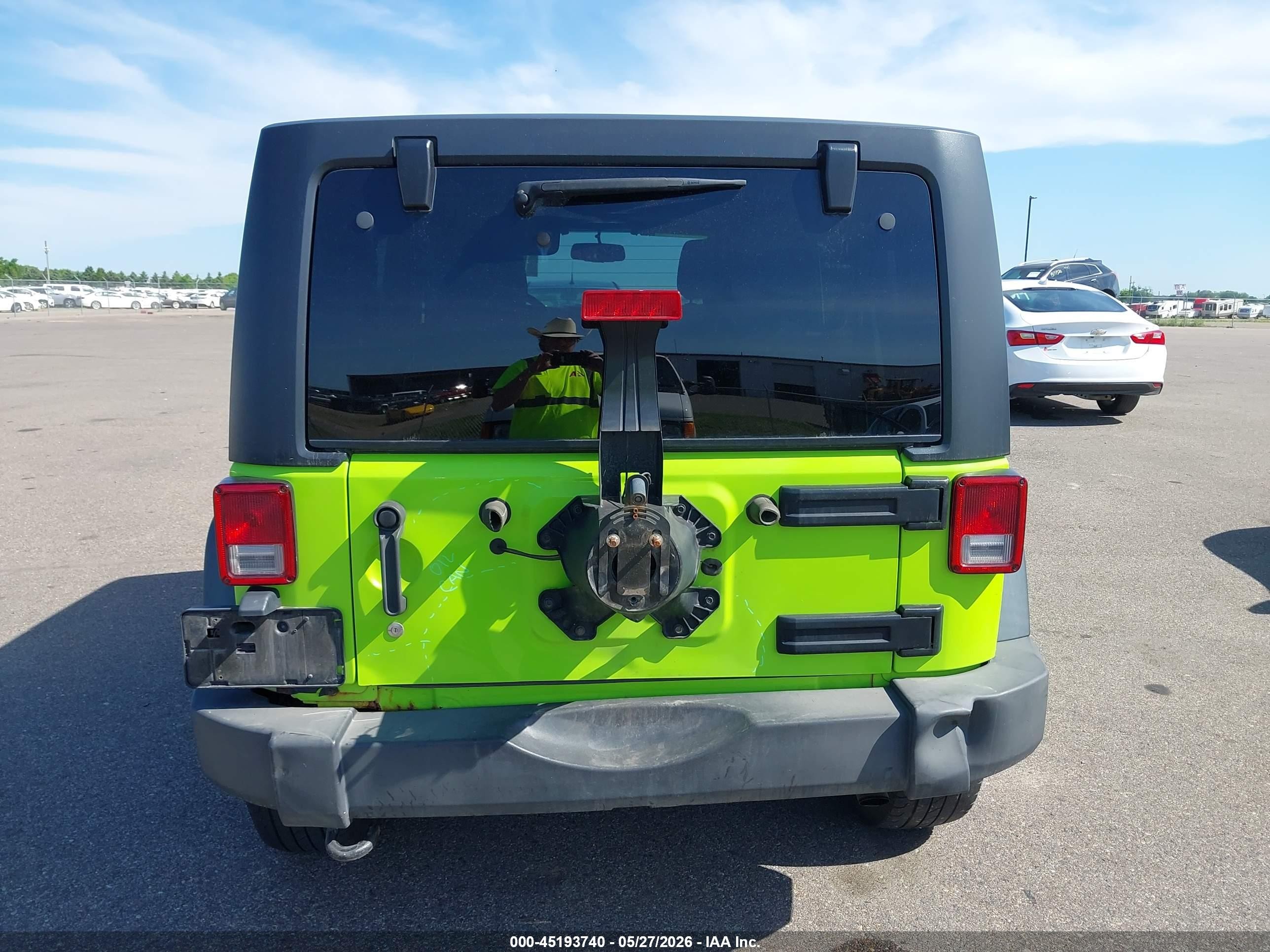2013 Jeep Wrangler Unlimited Sport Green vin: 1C4BJWDG4DL547616