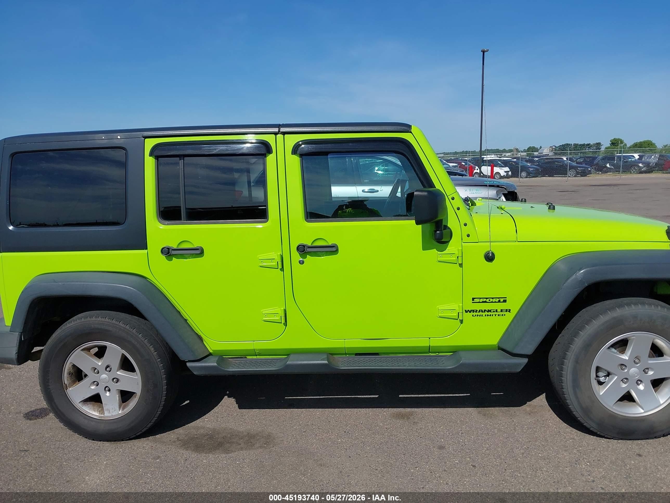 2013 Jeep Wrangler Unlimited Sport Green vin: 1C4BJWDG4DL547616
