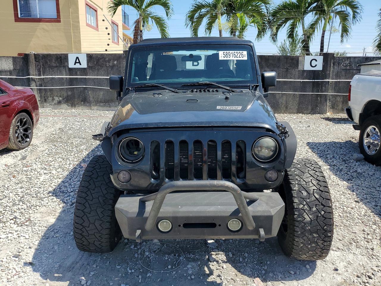 2013 Jeep Wrangler Unlimited Sport Black vin: 1C4BJWDG4DL563668