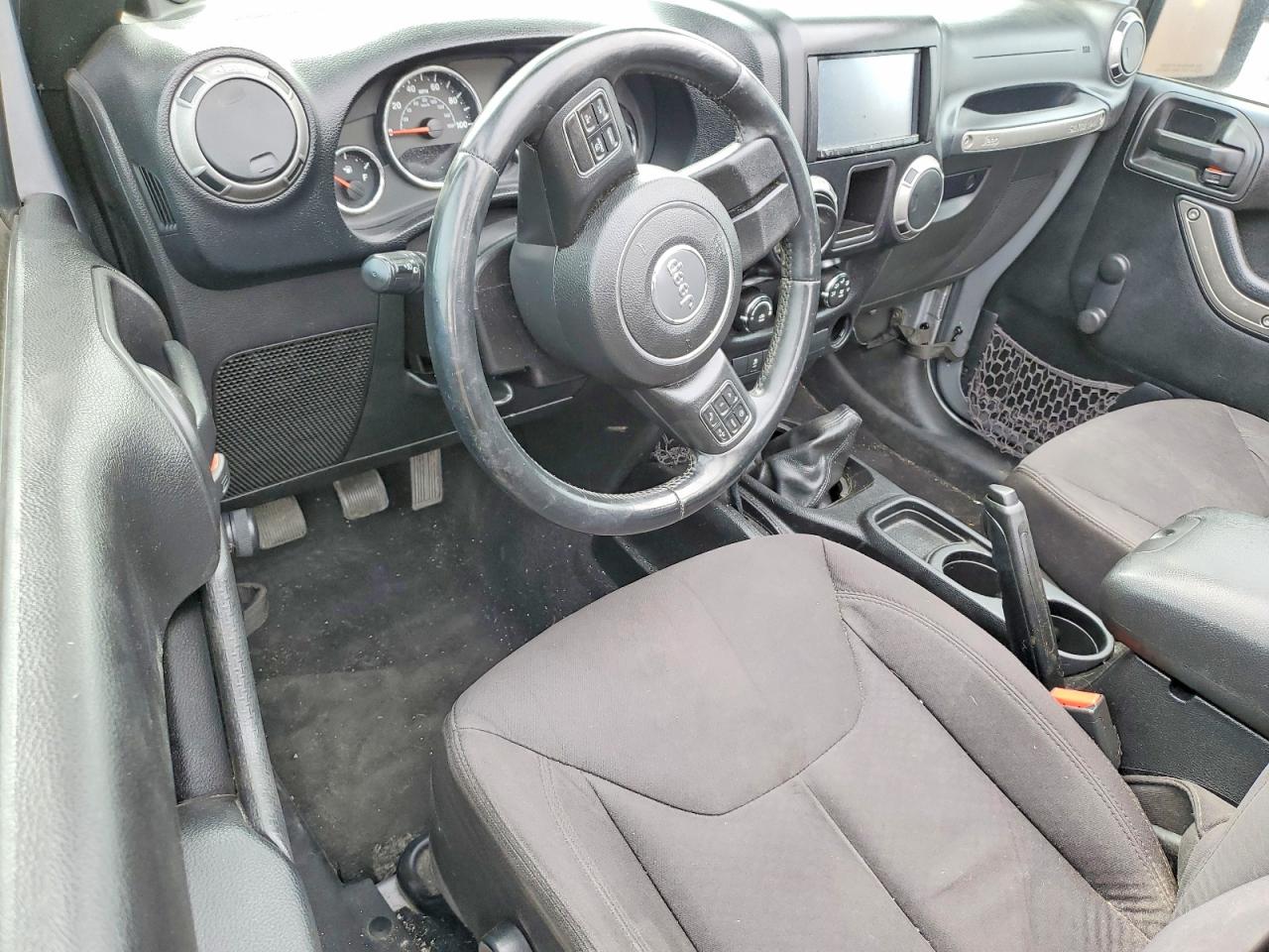2013 Jeep Wrangler Unlimited Silver vin: 1C4BJWDG4DL581457