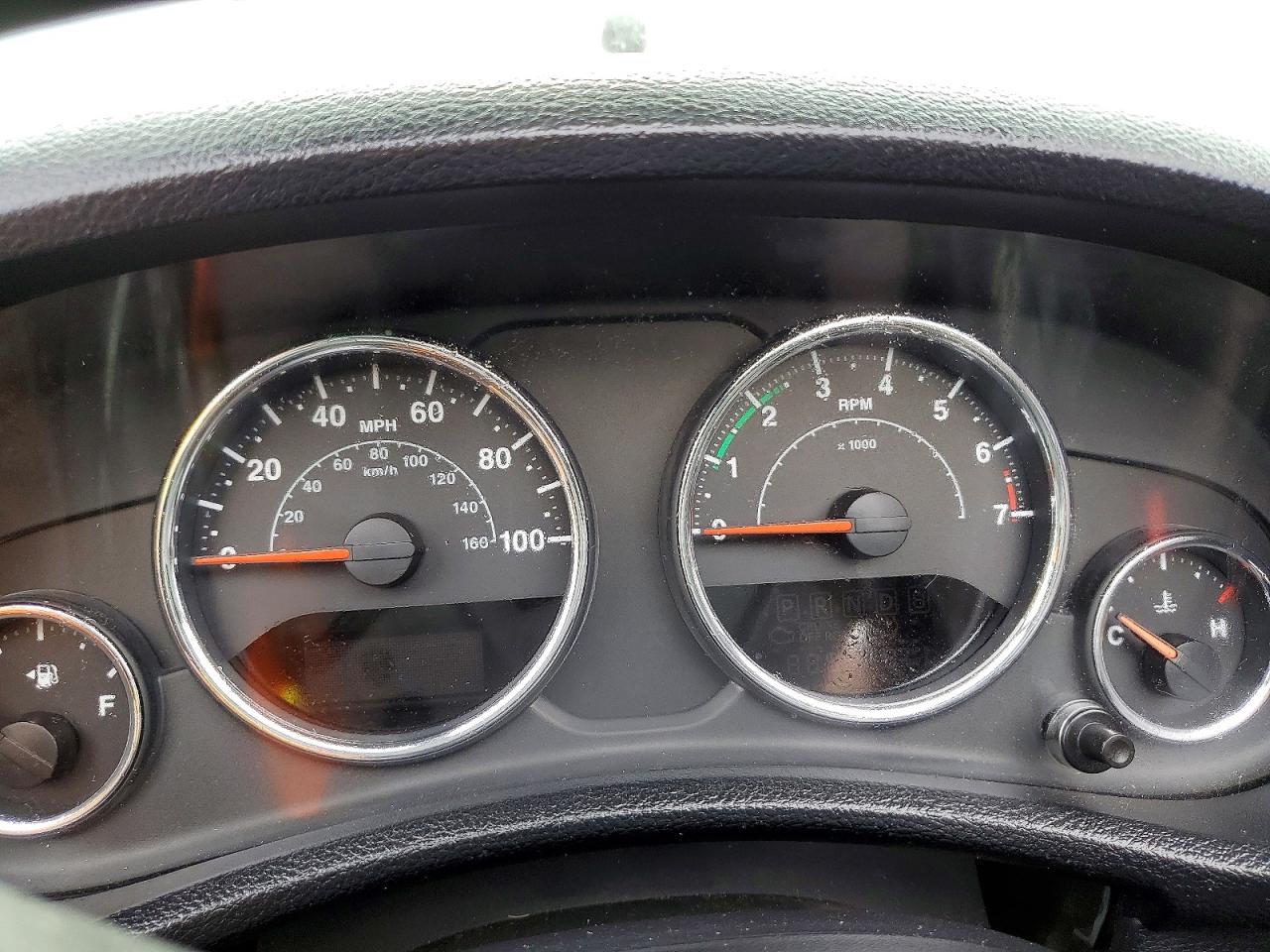 2013 Jeep Wrangler Unlimited Silver vin: 1C4BJWDG4DL581457