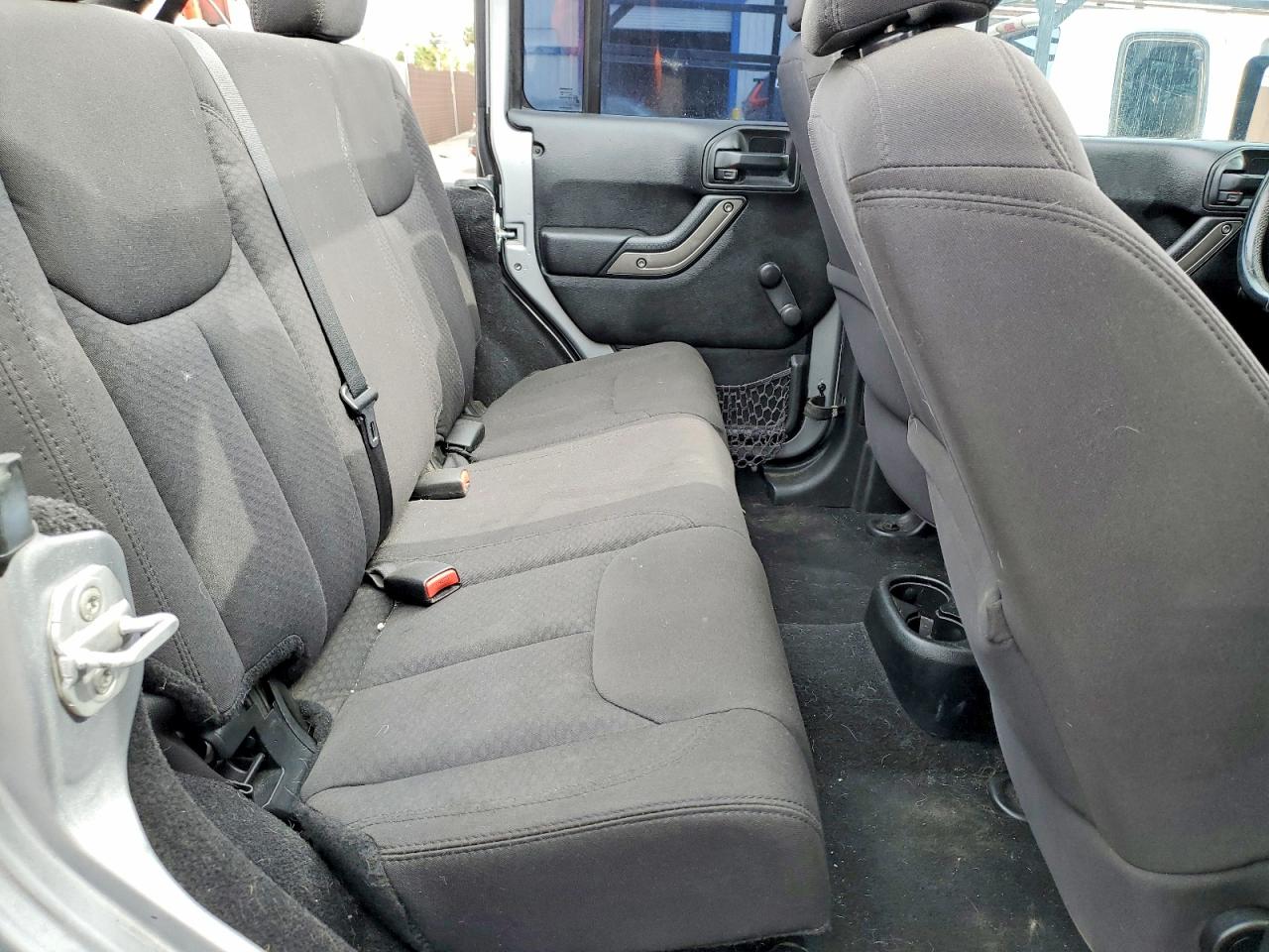 2013 Jeep Wrangler Unlimited Silver vin: 1C4BJWDG4DL581457