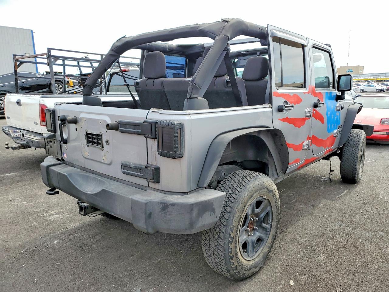 2013 Jeep Wrangler Unlimited Silver vin: 1C4BJWDG4DL581457