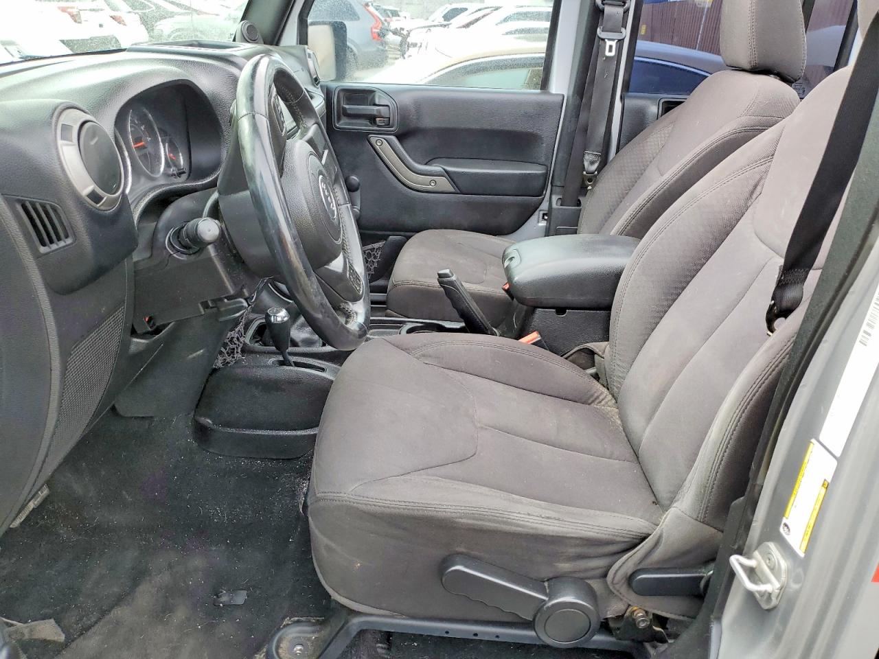 2013 Jeep Wrangler Unlimited Silver vin: 1C4BJWDG4DL581457