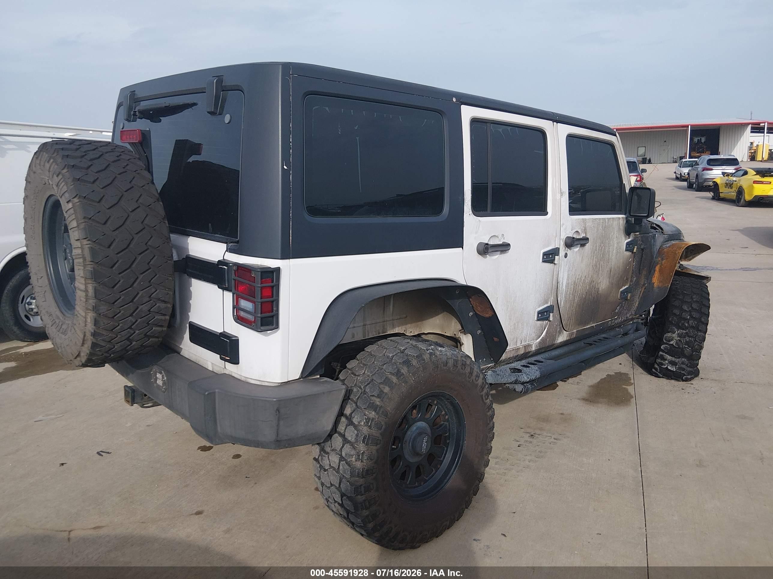2013 Jeep Wrangler Unlimited Sport White vin: 1C4BJWDG4DL650146