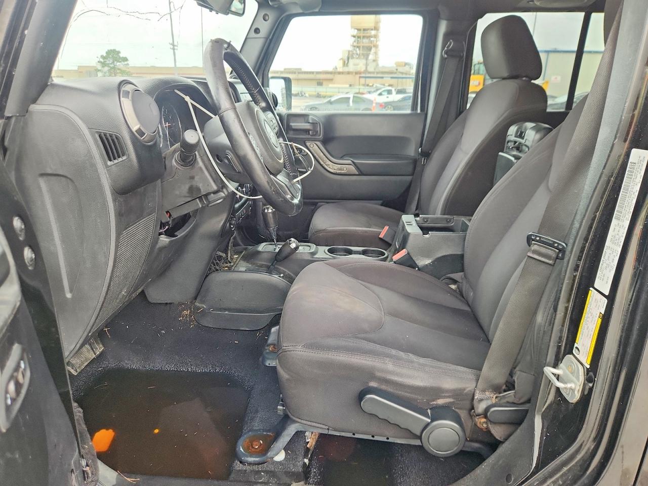 2013 Jeep Wrangler Unlimited Sport Черный vin: 1C4BJWDG4DL674012