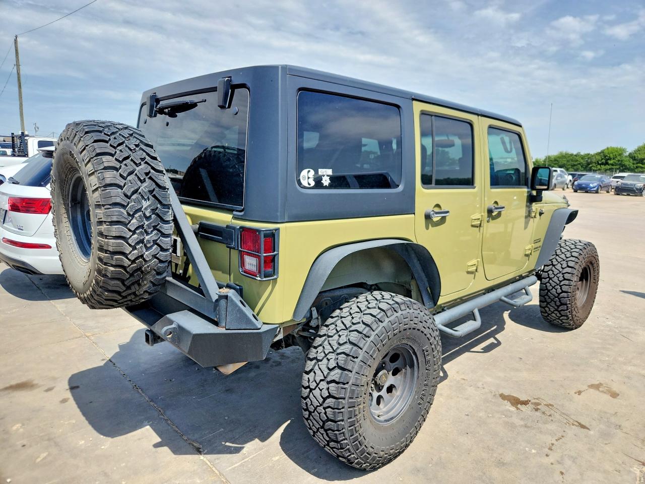 2013 Jeep Wrangler Unlimited Sport Green vin: 1C4BJWDG4DL686497