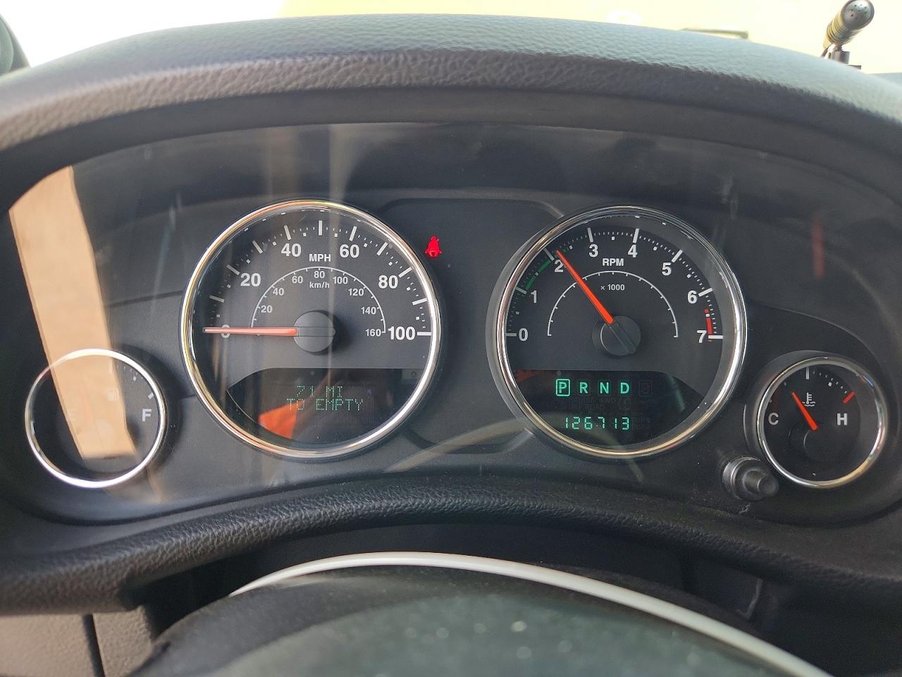 2013 Jeep Wrangler Unlimited Sport Green vin: 1C4BJWDG4DL686497