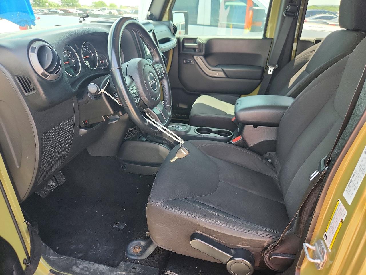 2013 Jeep Wrangler Unlimited Sport Green vin: 1C4BJWDG4DL686497