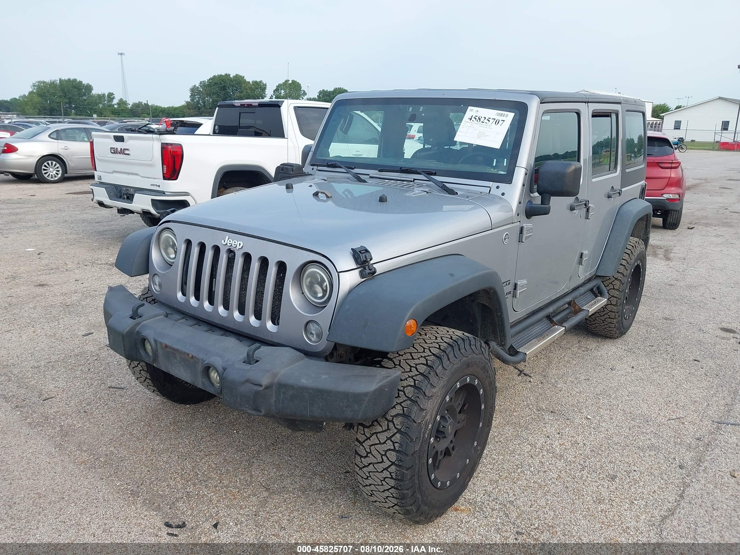 2014 Jeep Wrangler Unlimited Sport Silver vin: 1C4BJWDG4EL112001