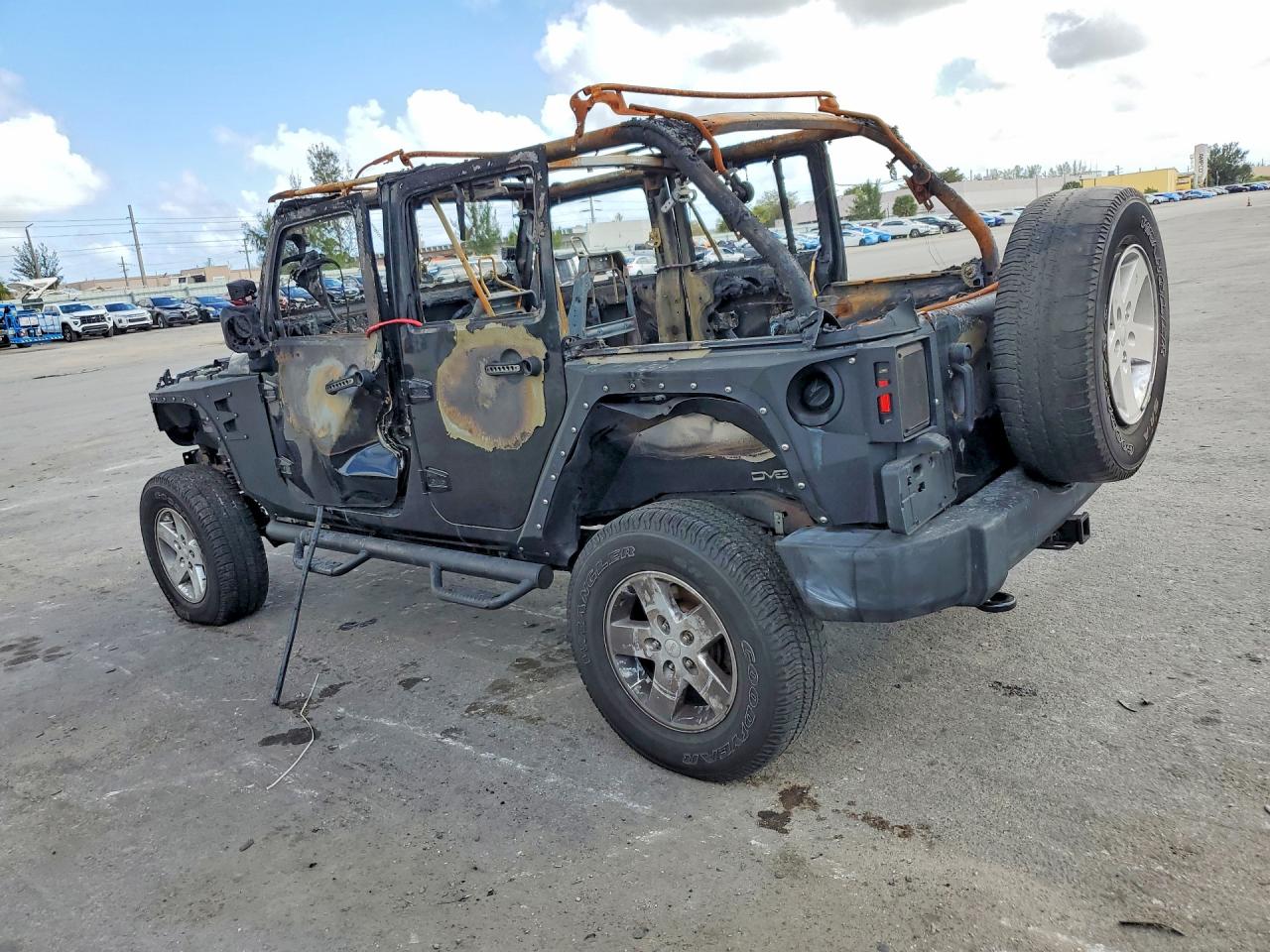 2014 Jeep Wrangler Unlimited Sport Black vin: 1C4BJWDG4EL115027