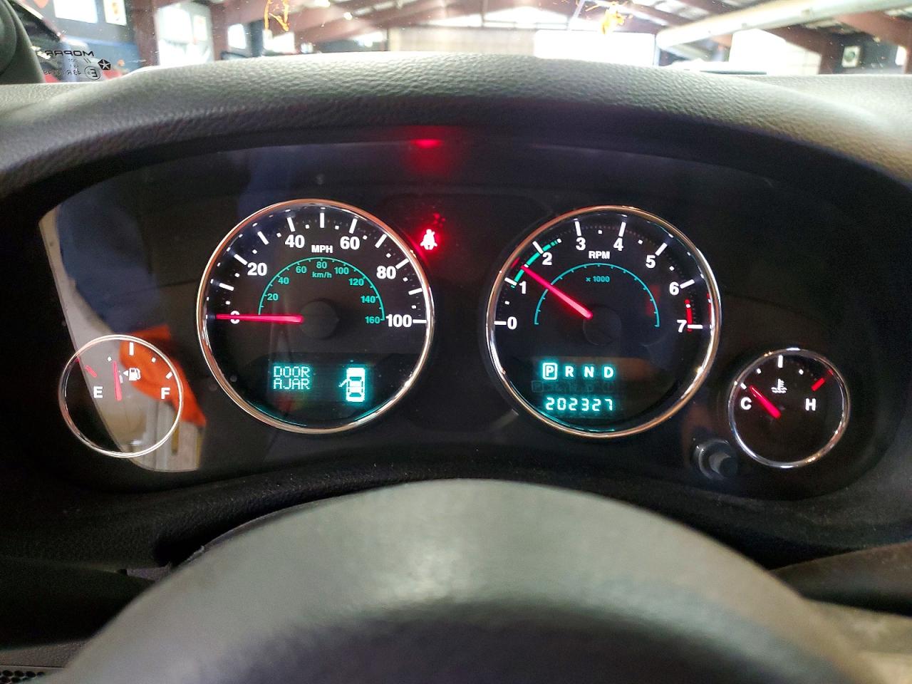 2014 Jeep Wrangler Unlimited Sport White vin: 1C4BJWDG4EL177012