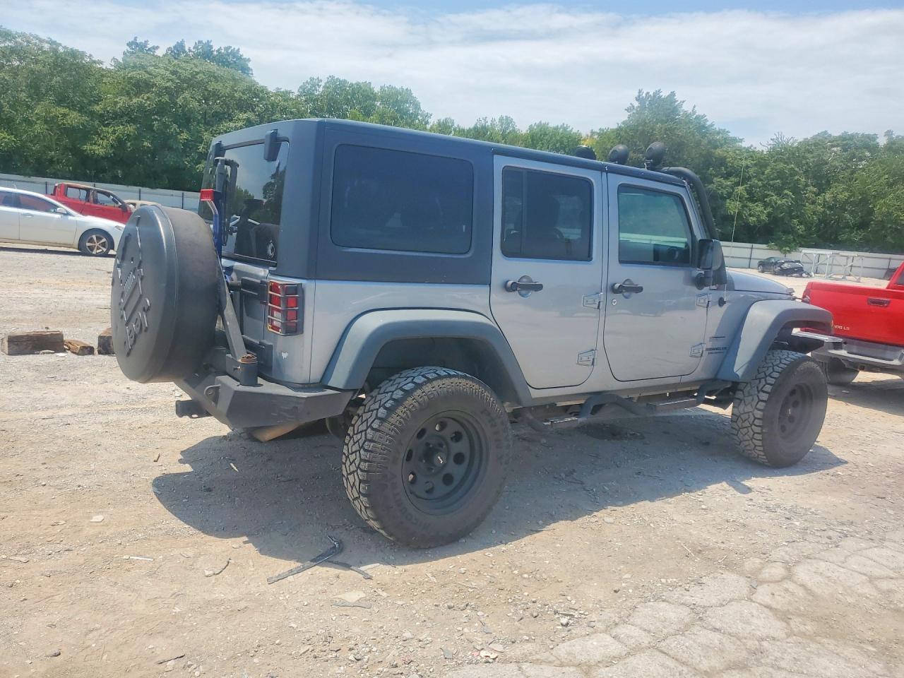 2014 Jeep Wrangler Unlimited Sport Серебряный vin: 1C4BJWDG4EL261136