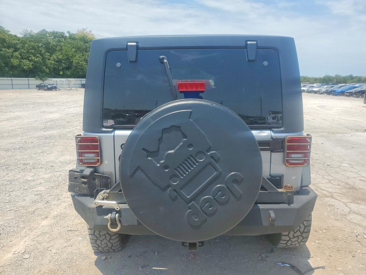 2014 Jeep Wrangler Unlimited Sport Серебряный vin: 1C4BJWDG4EL261136