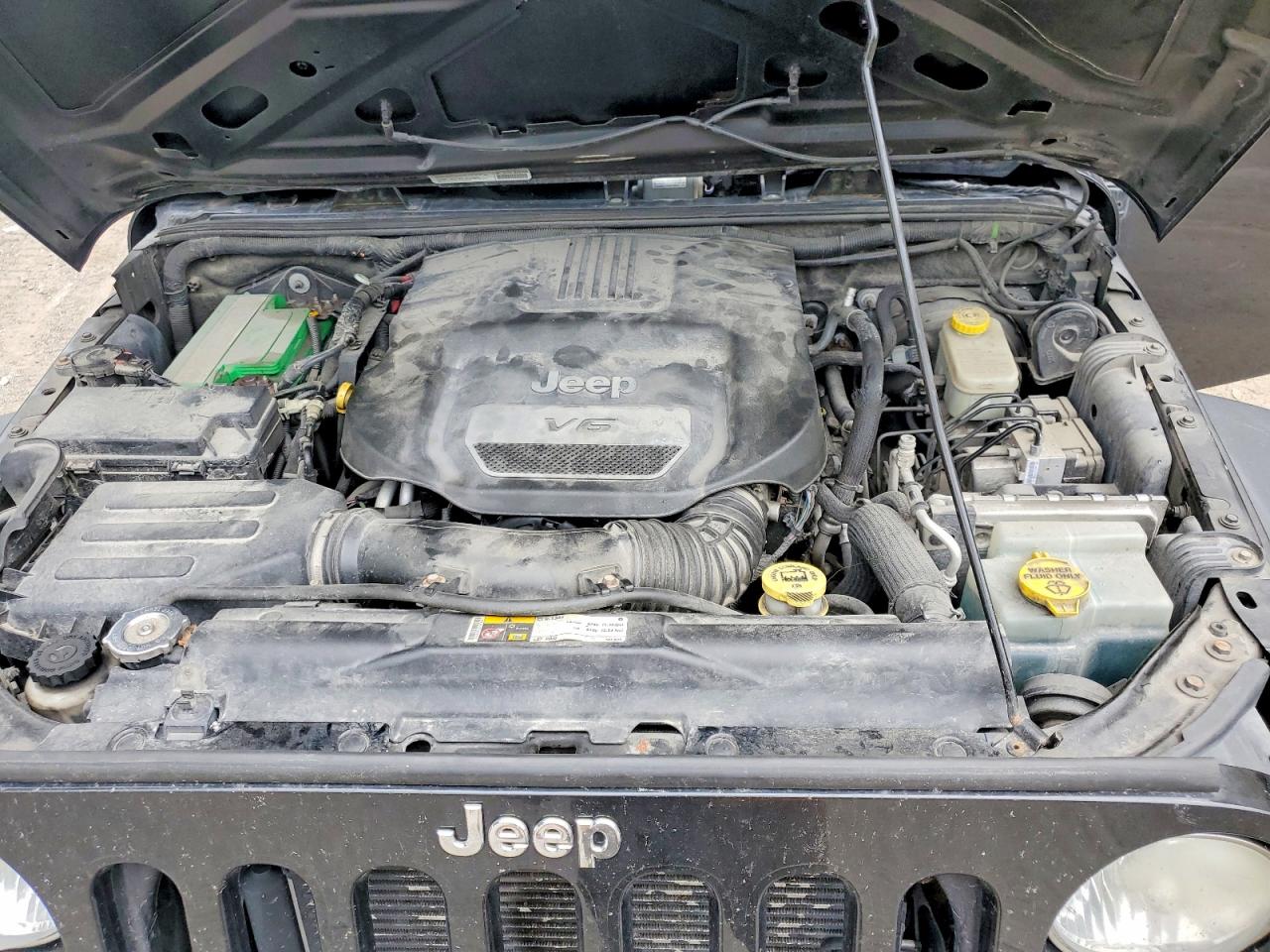2014 Jeep Wrangler Unlimited Sport Черный vin: 1C4BJWDG4EL312067