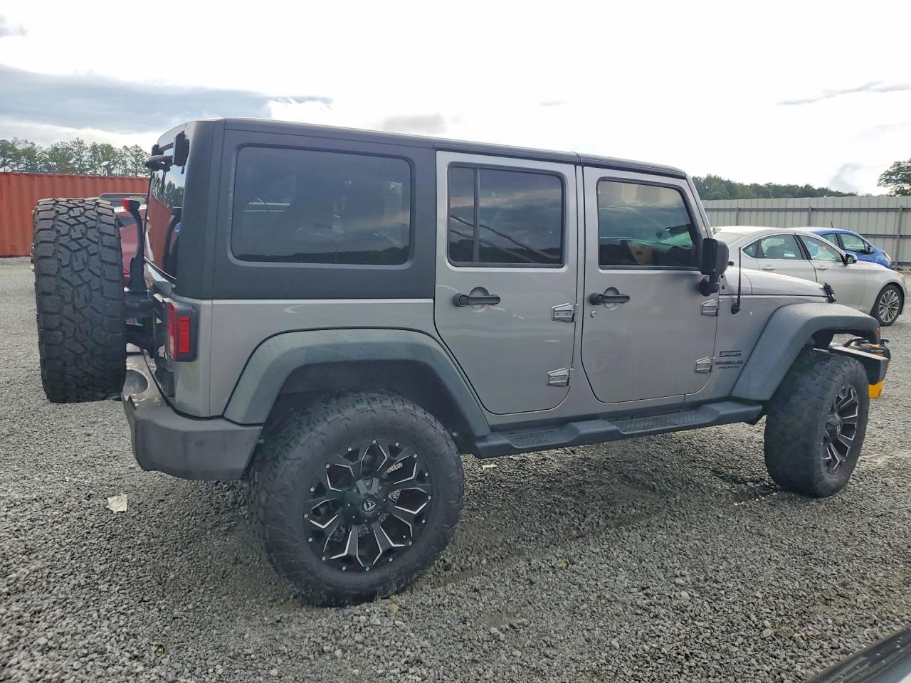 2015 Jeep Wrangler Unlimited Sport Gray vin: 1C4BJWDG4FL504834