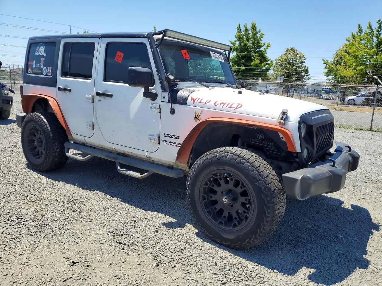 2015 Jeep Wrangler Unlimited Sport White vin: 1C4BJWDG4FL507572